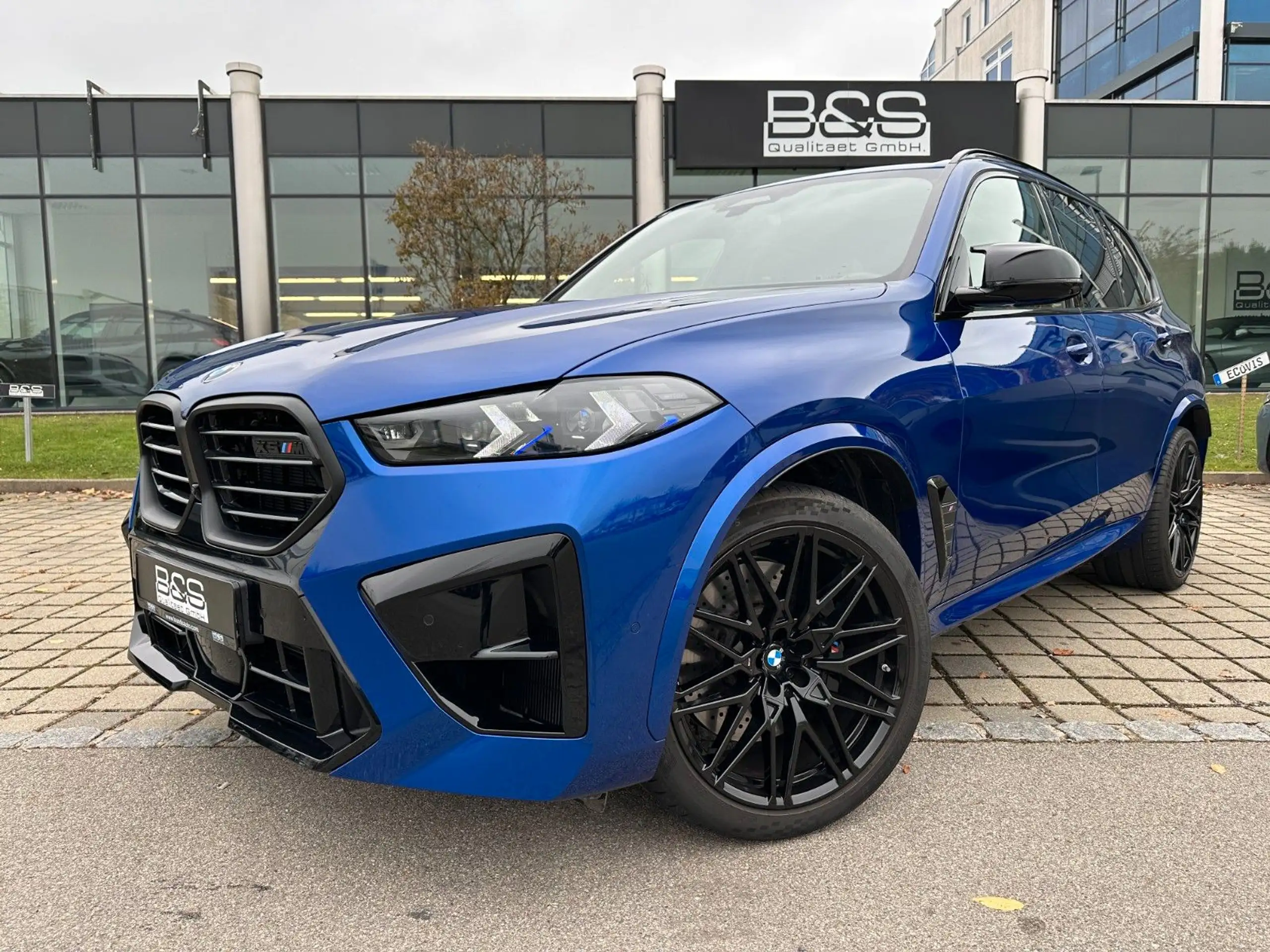 BMW - X5 M