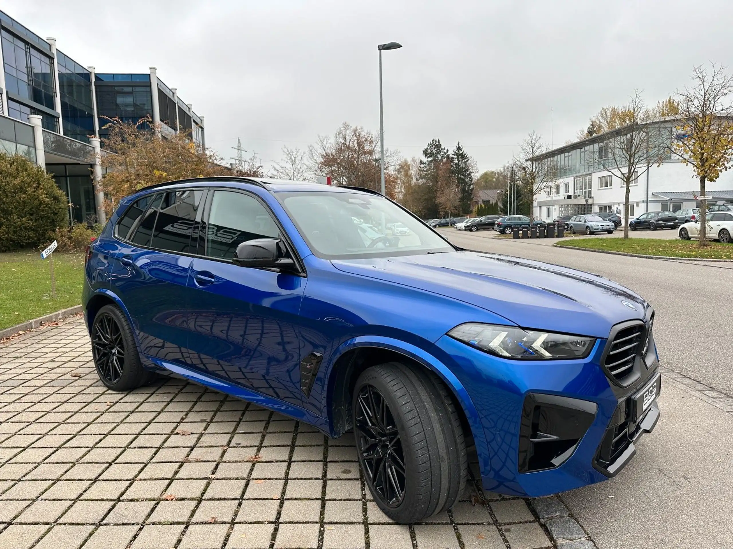 BMW - X5 M