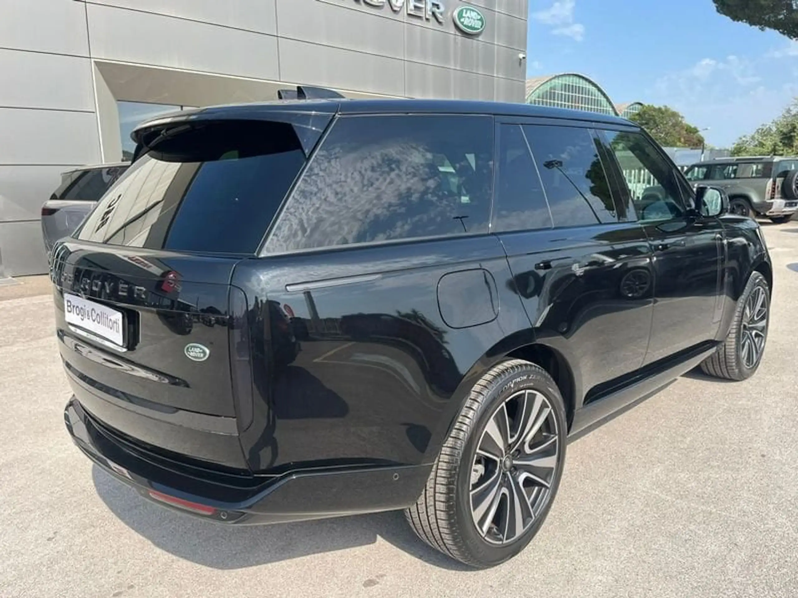 Land Rover - Range Rover