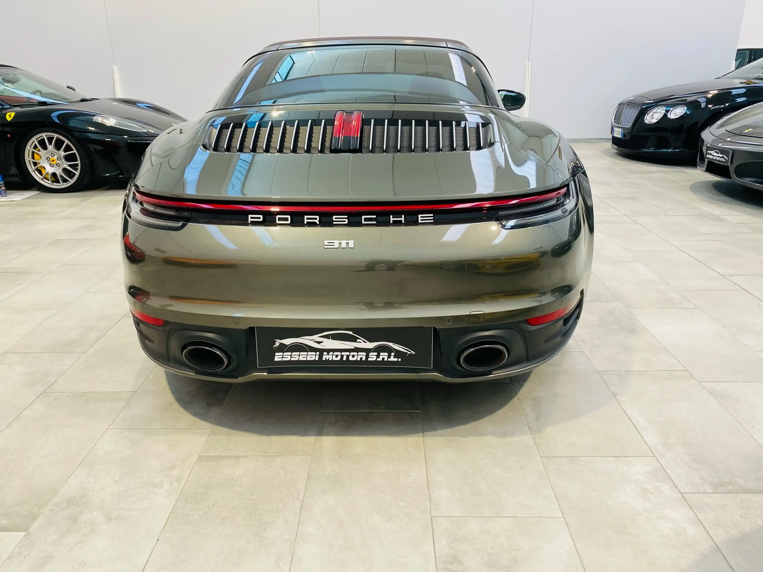 Porsche - 992