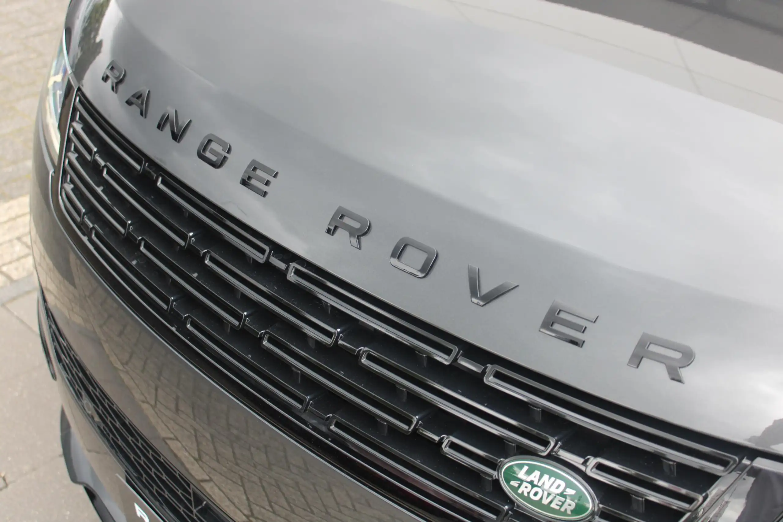 Land Rover - Range Rover Sport