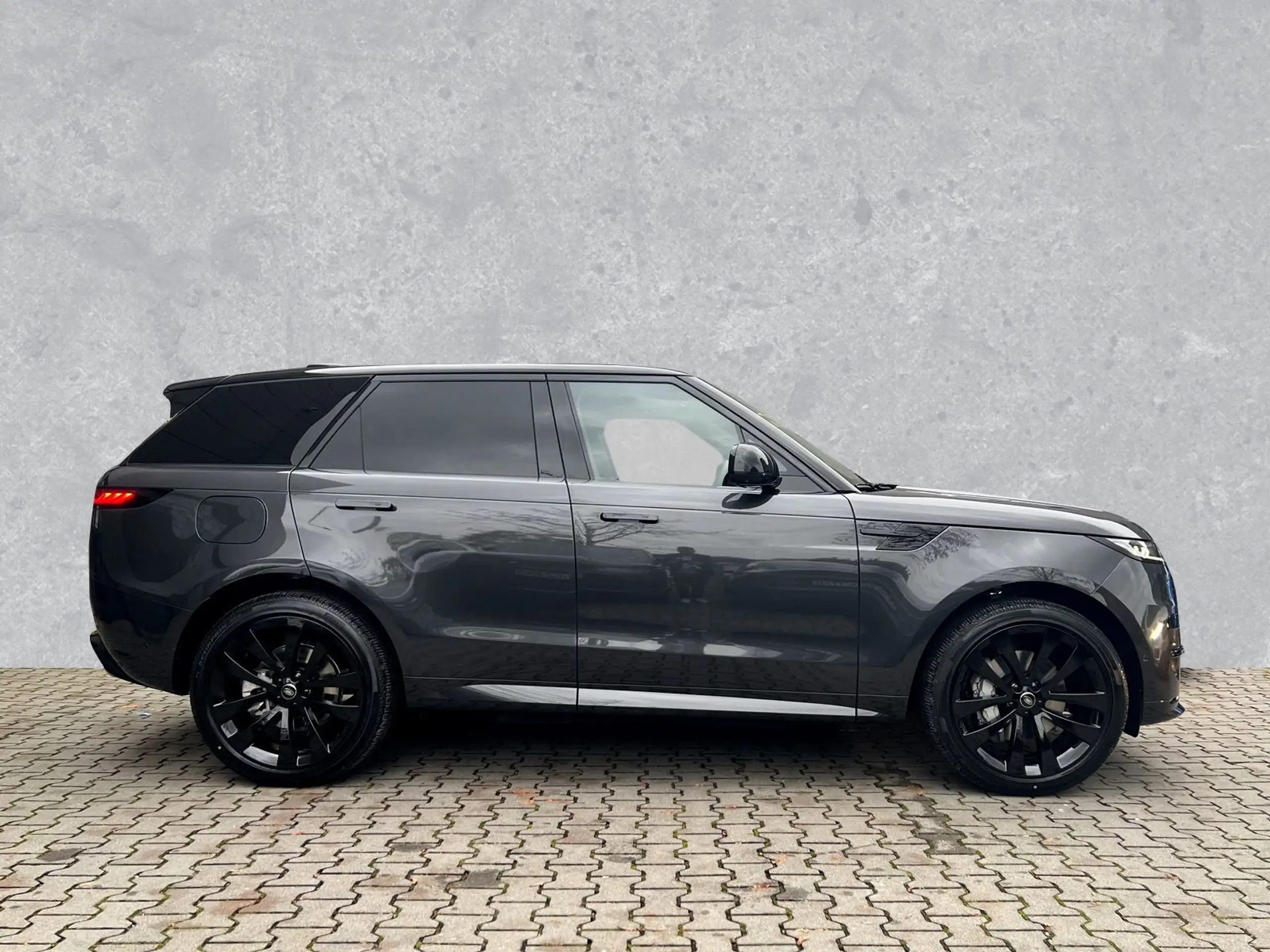 Land Rover - Range Rover Sport