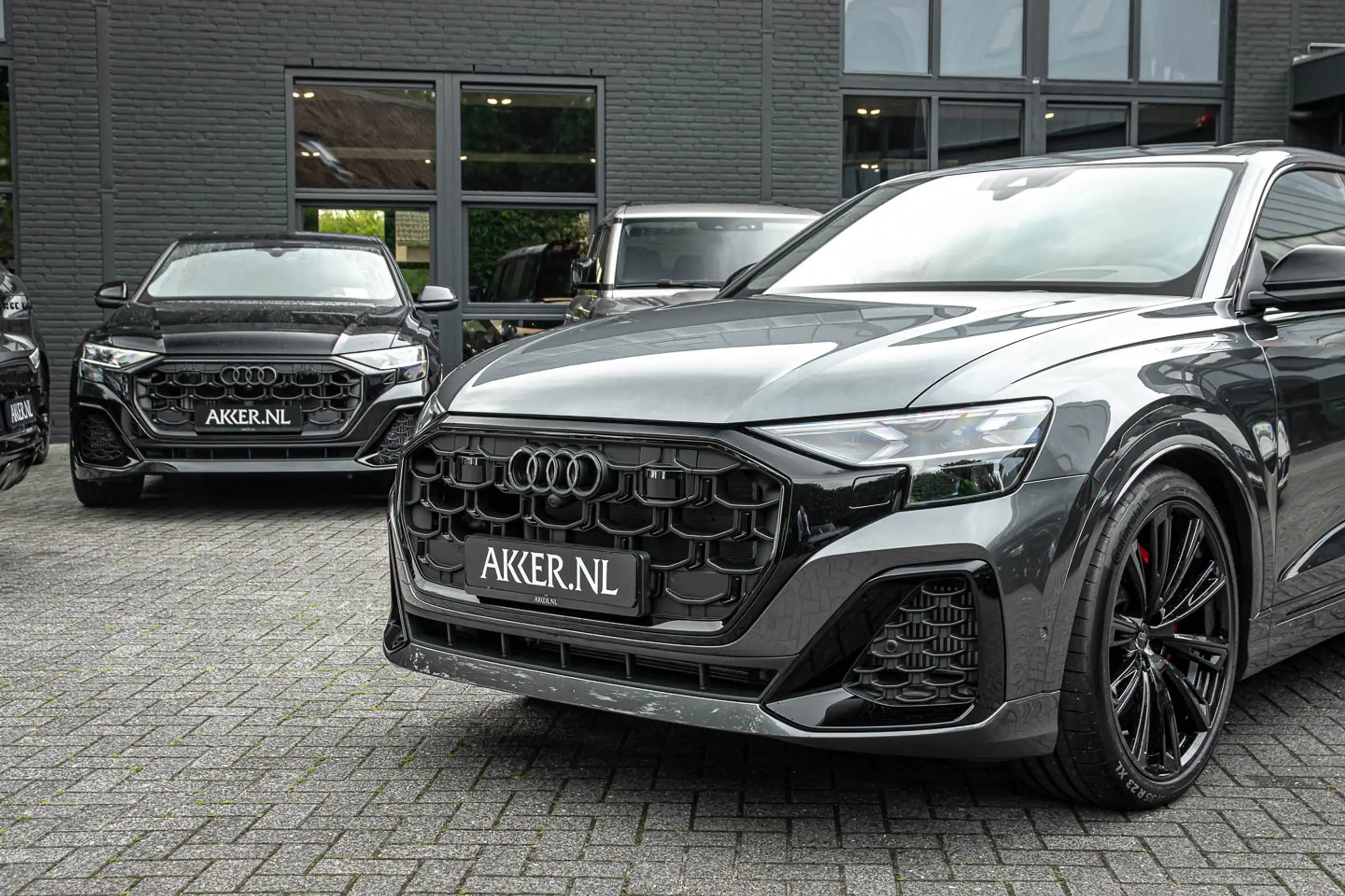 Audi - Q8