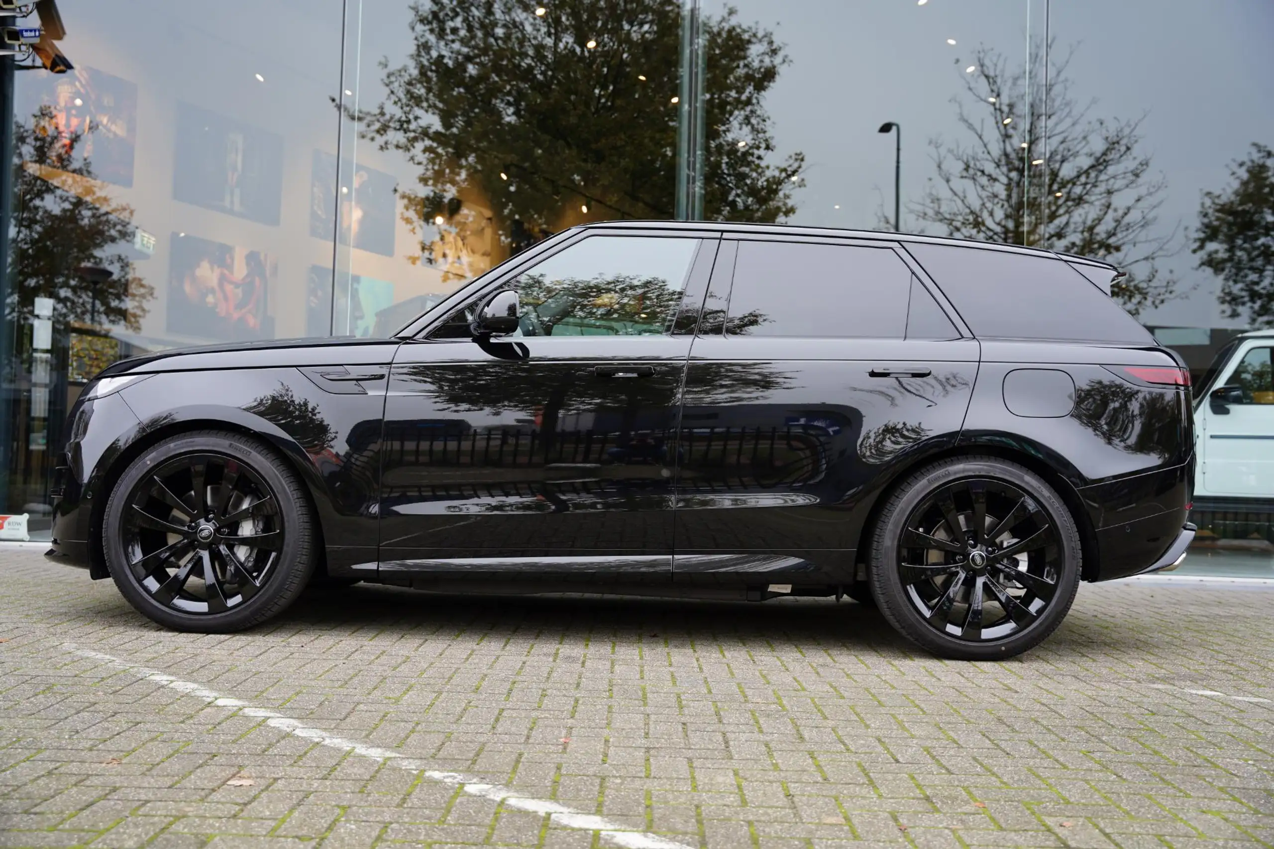 Land Rover - Range Rover Sport