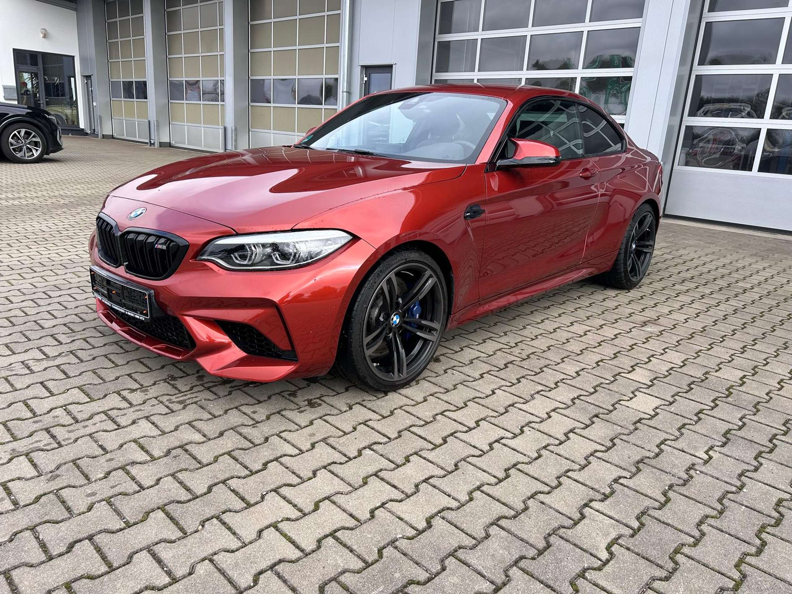 BMW - M2