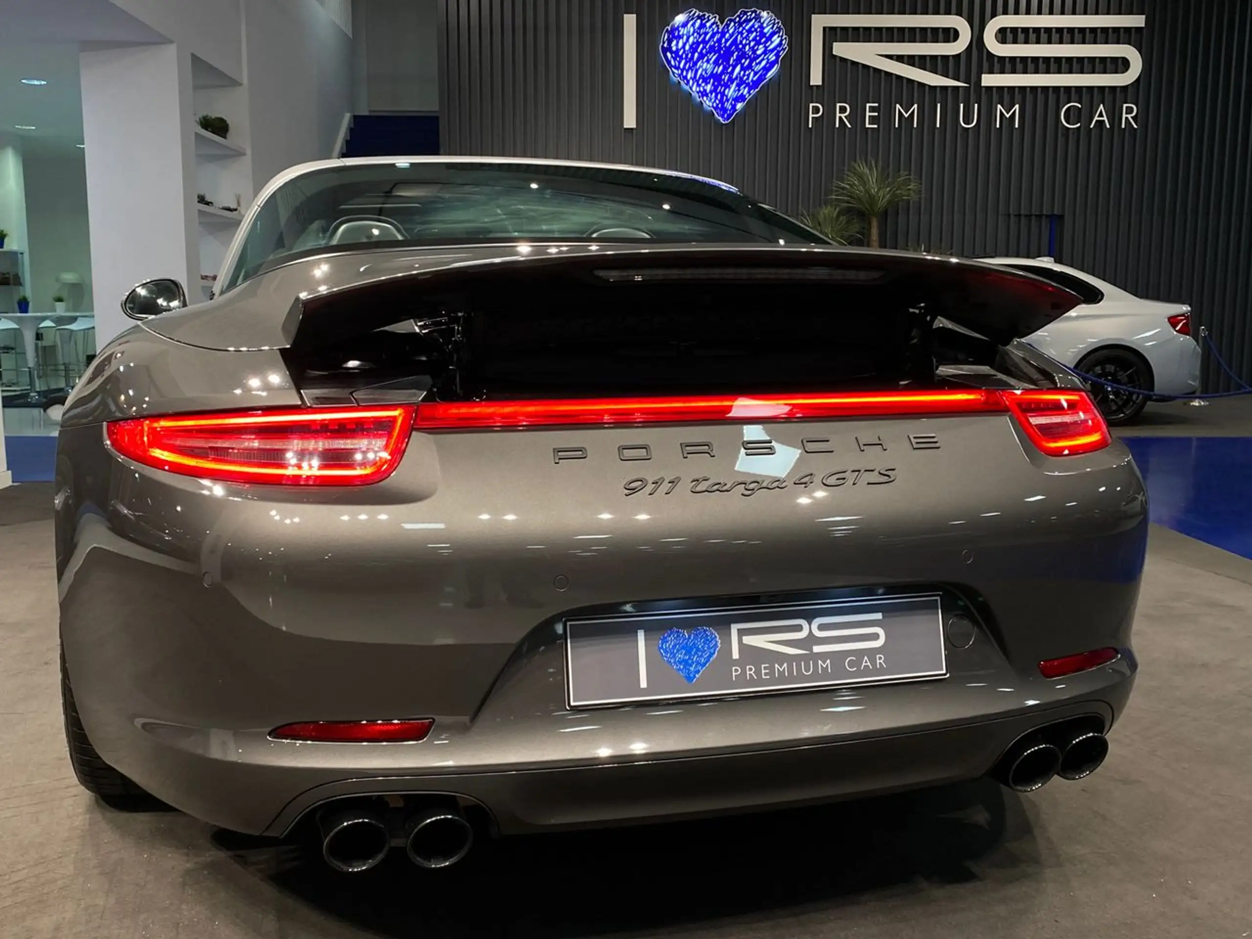 Porsche - 991