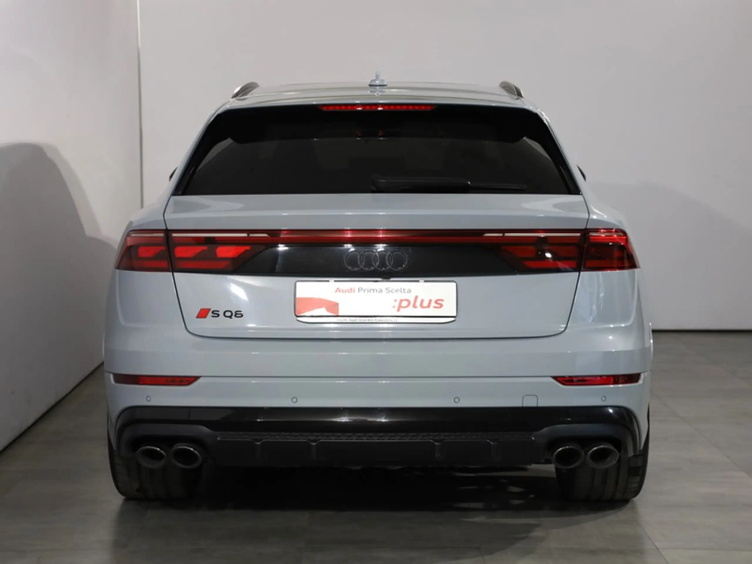 Audi - SQ8