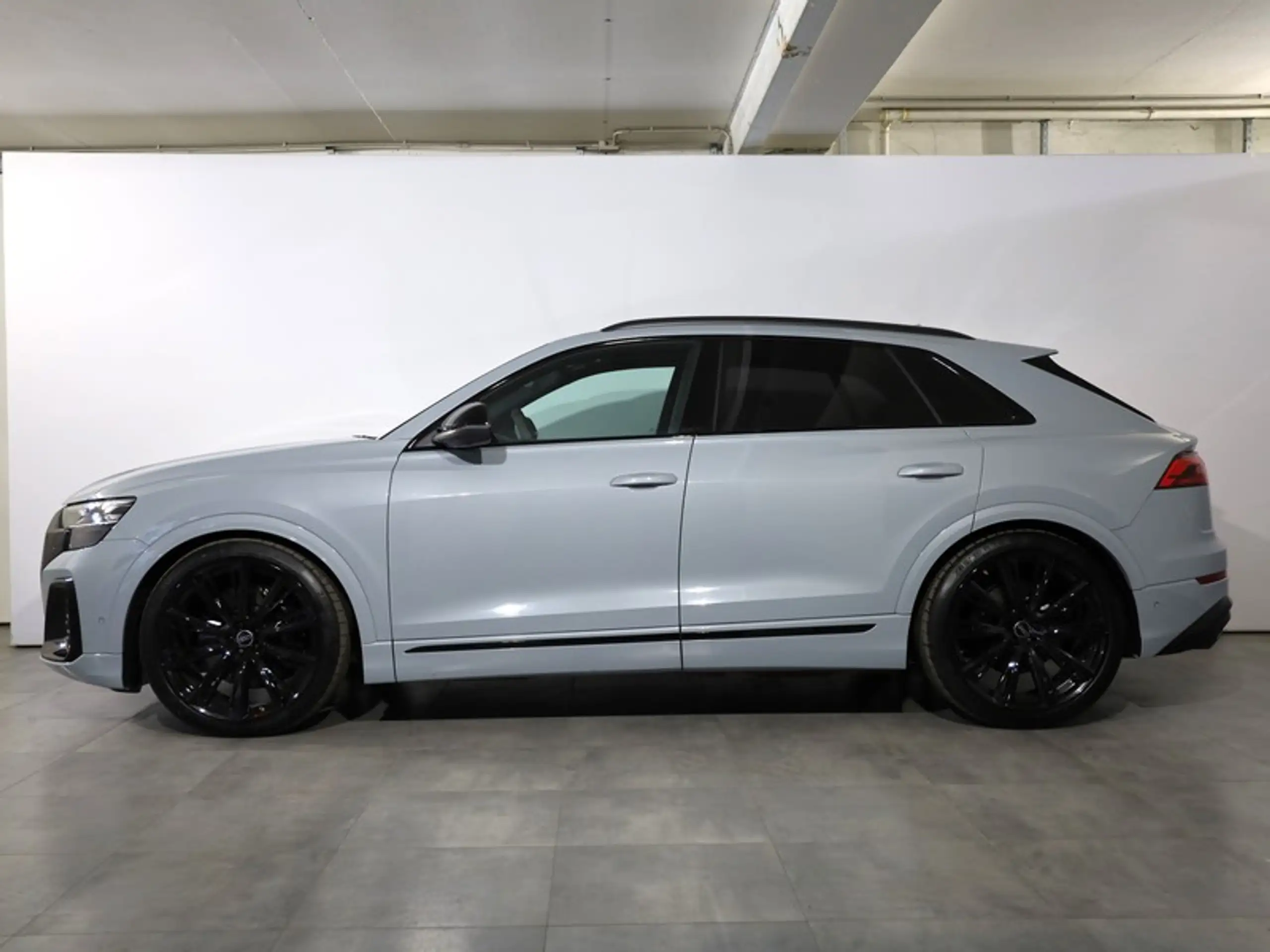 Audi - SQ8