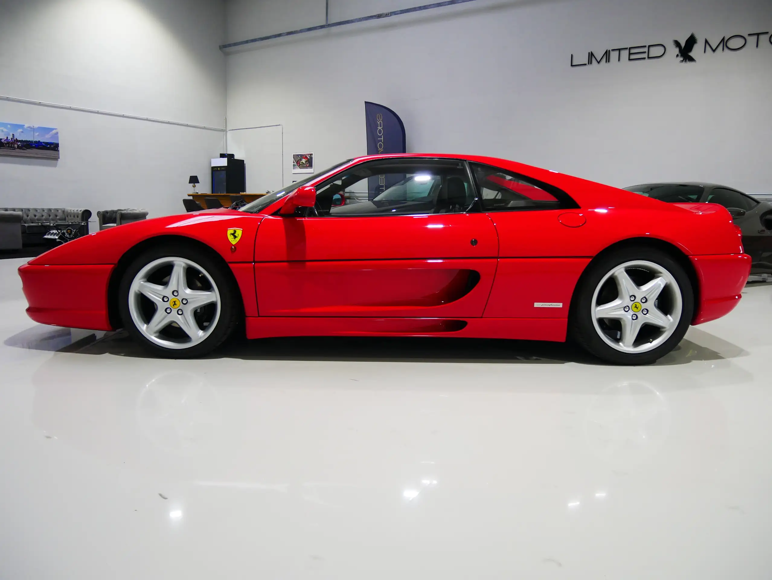 Ferrari - F355