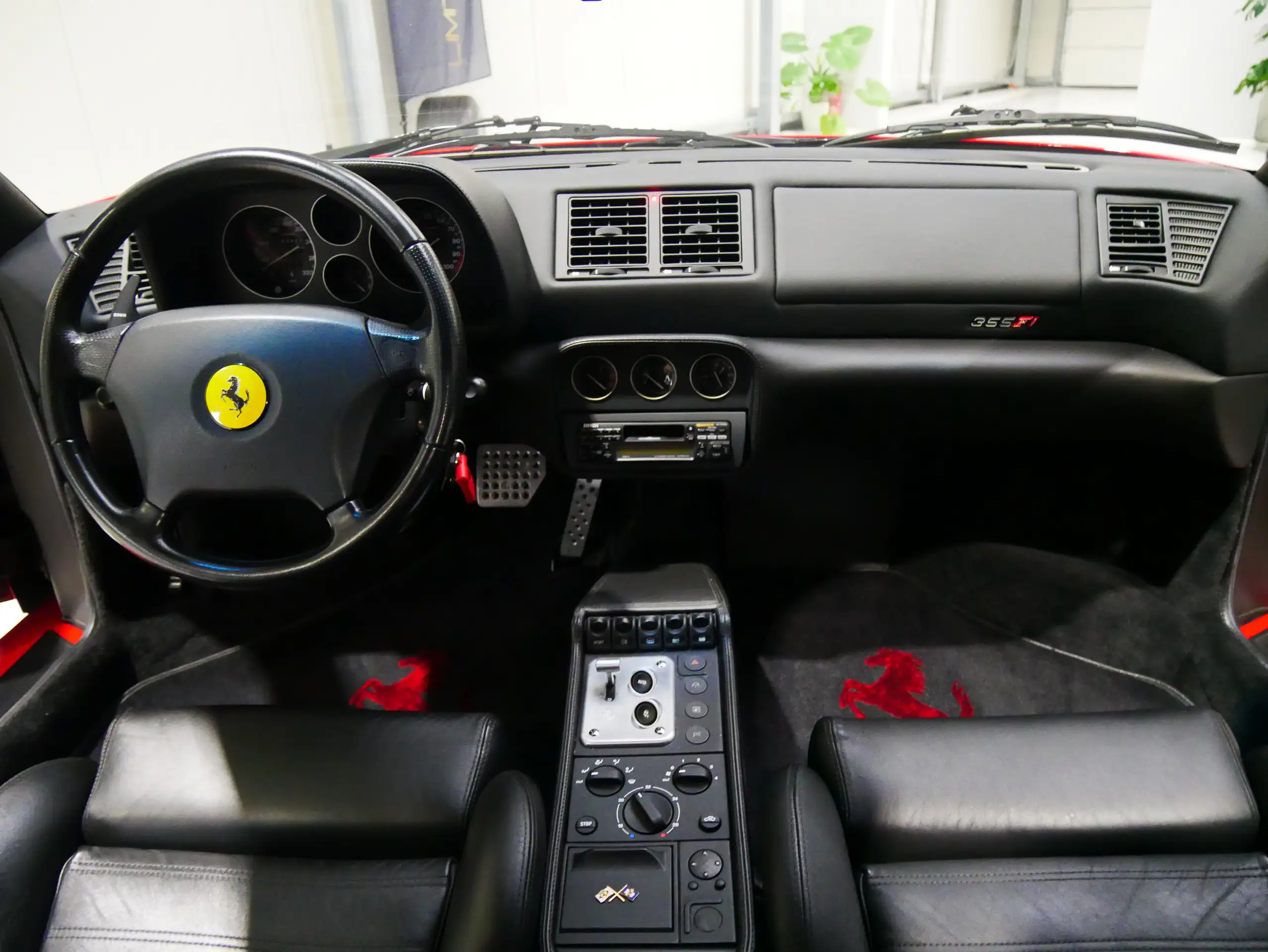 Ferrari - F355