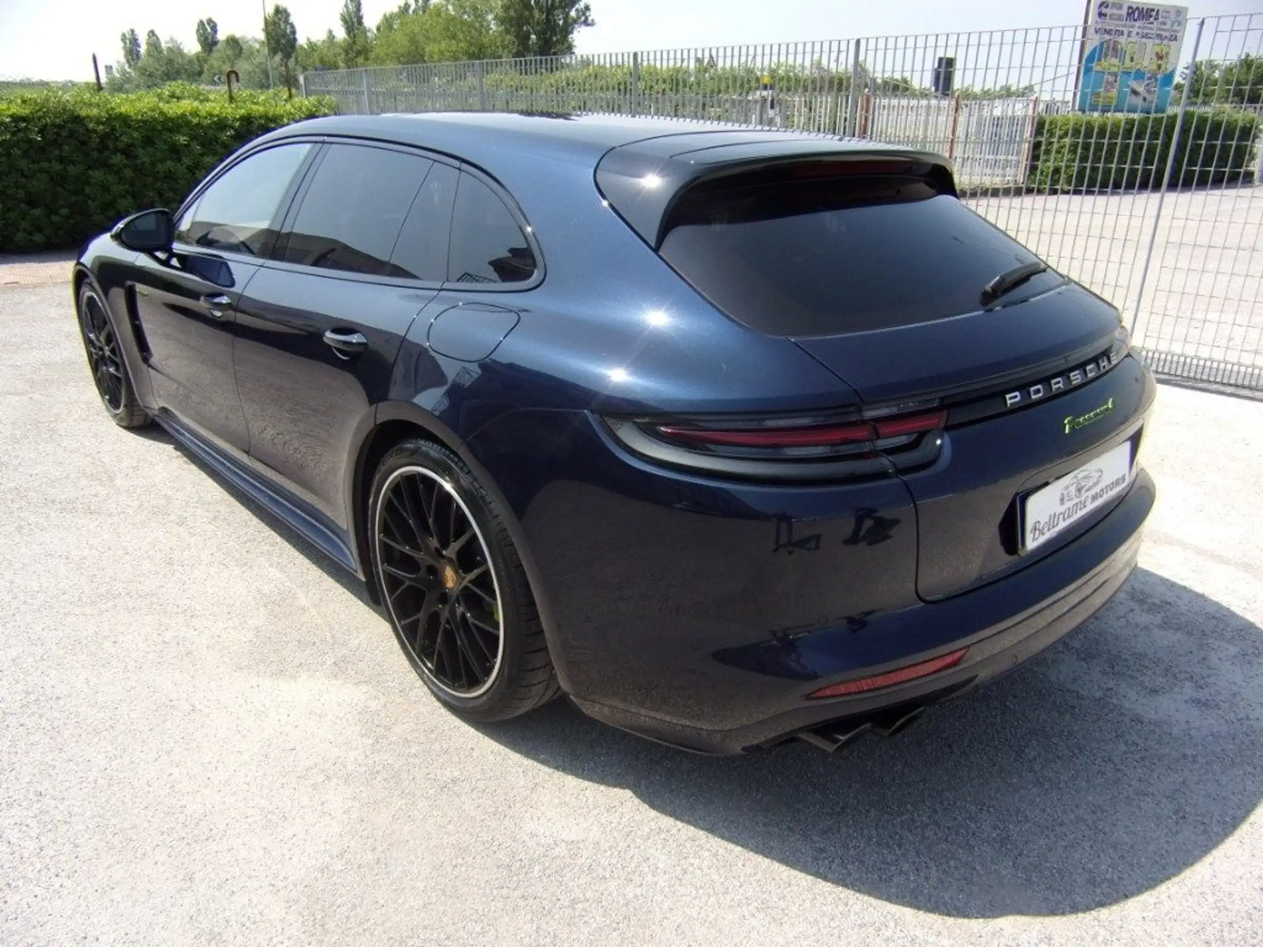 Porsche - Panamera