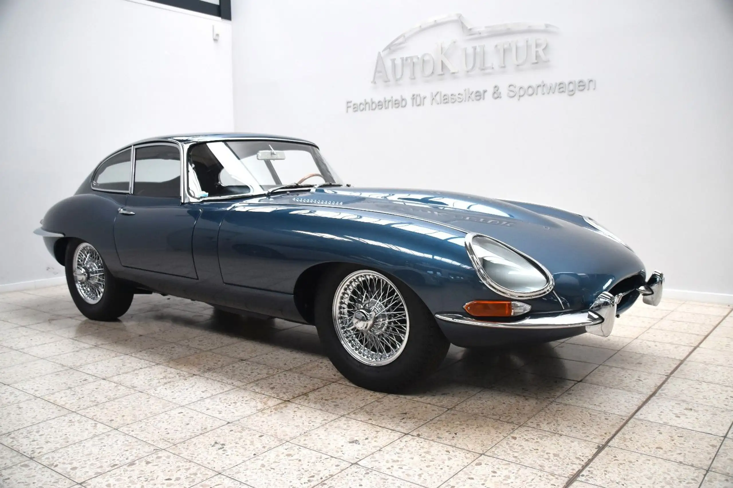 Jaguar - E-Type