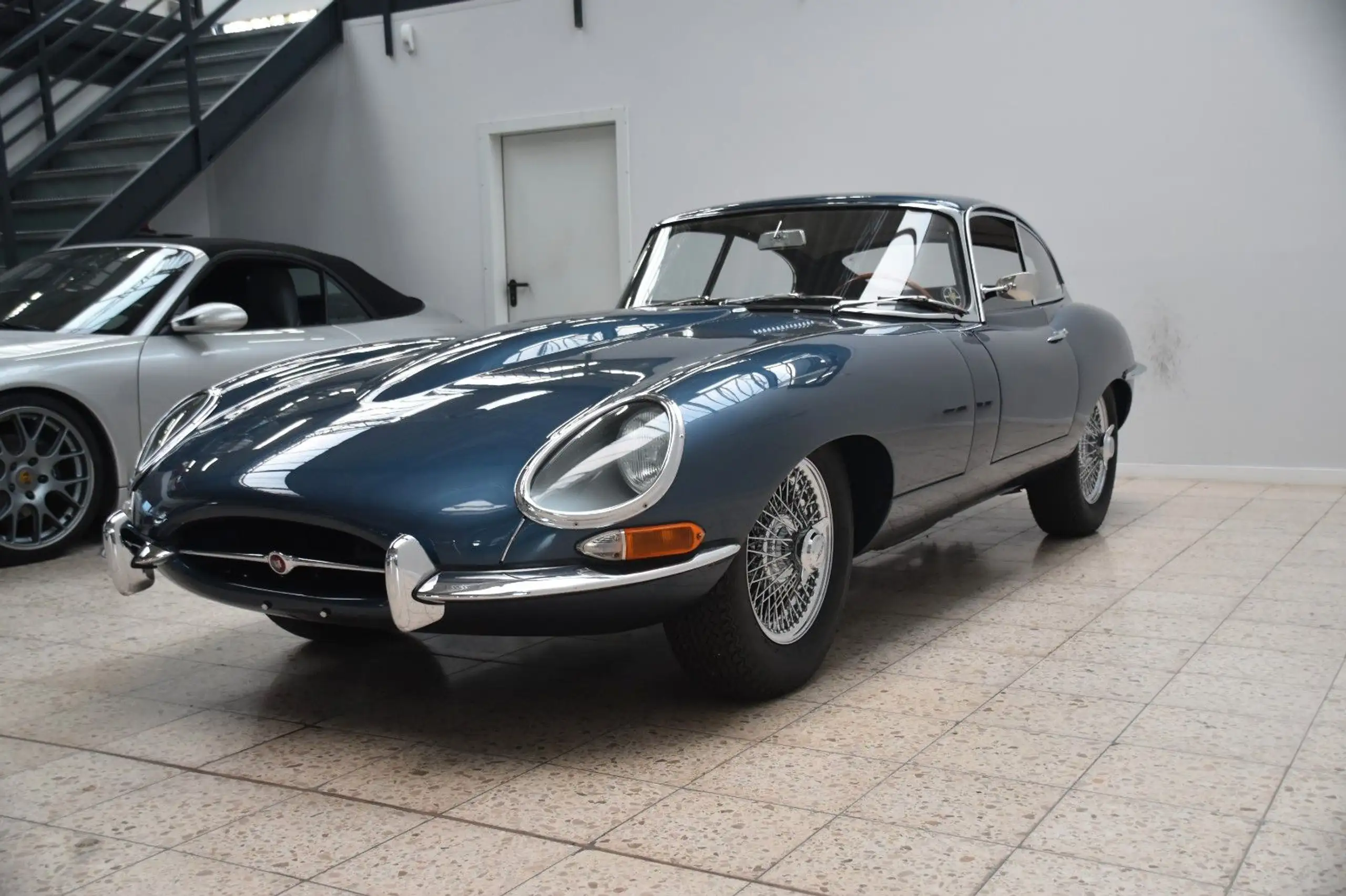 Jaguar - E-Type