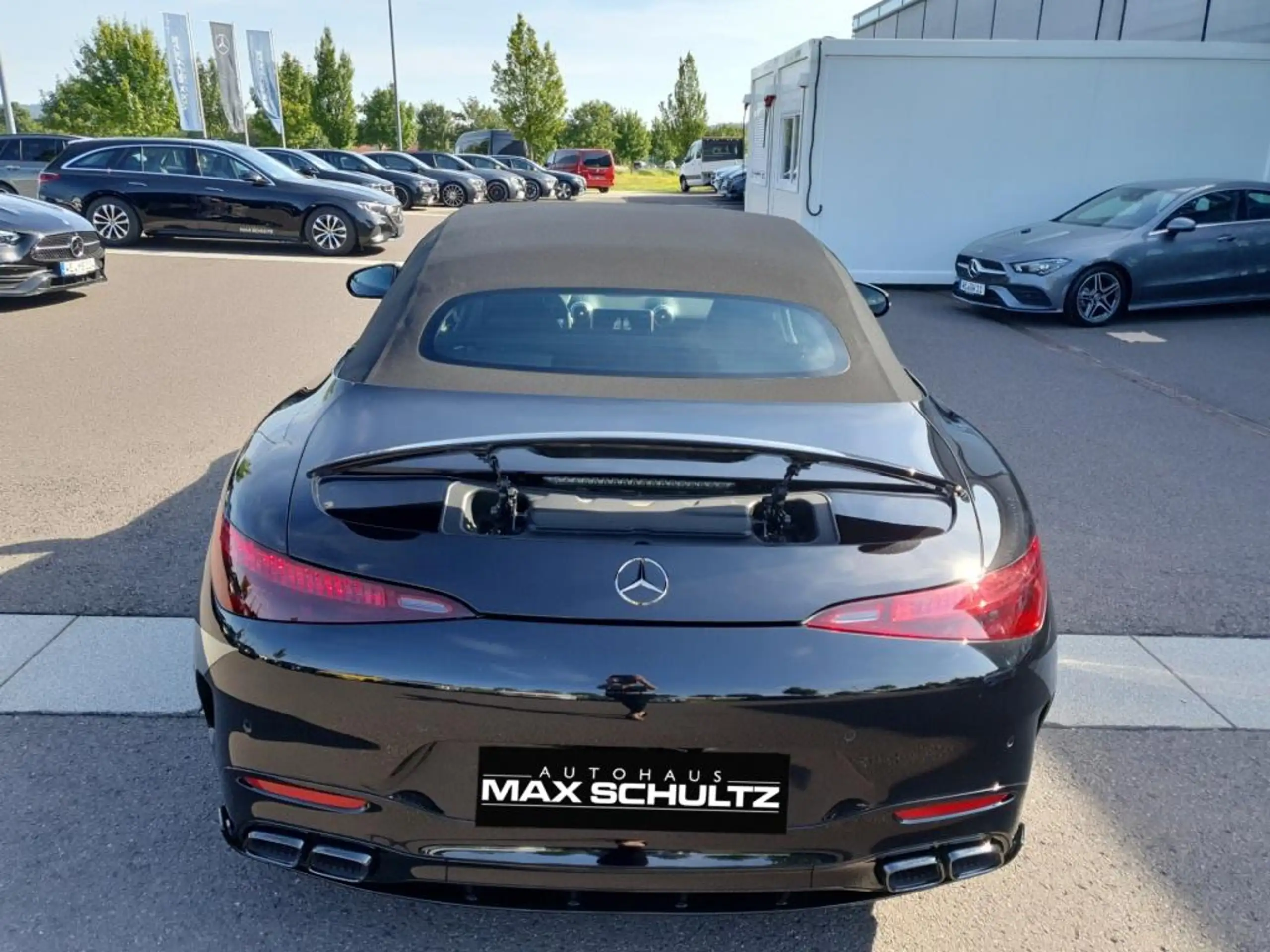 Mercedes-Benz - SL 63 AMG