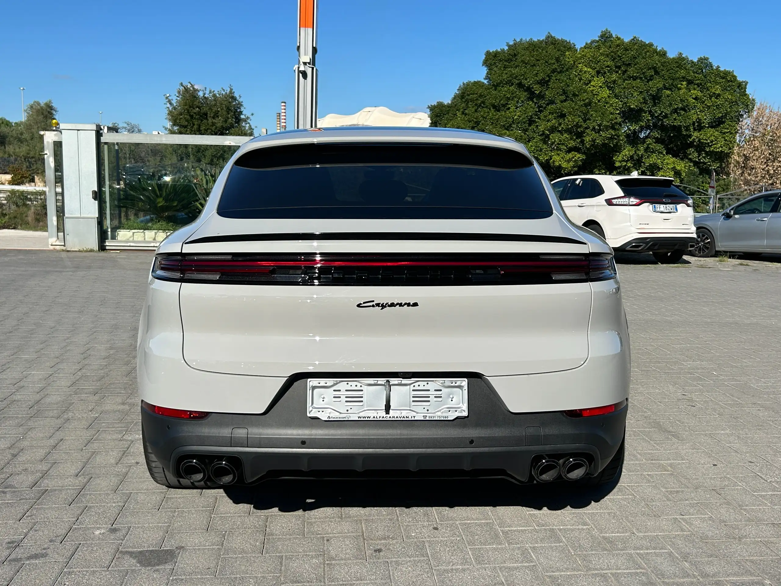 Porsche - Cayenne