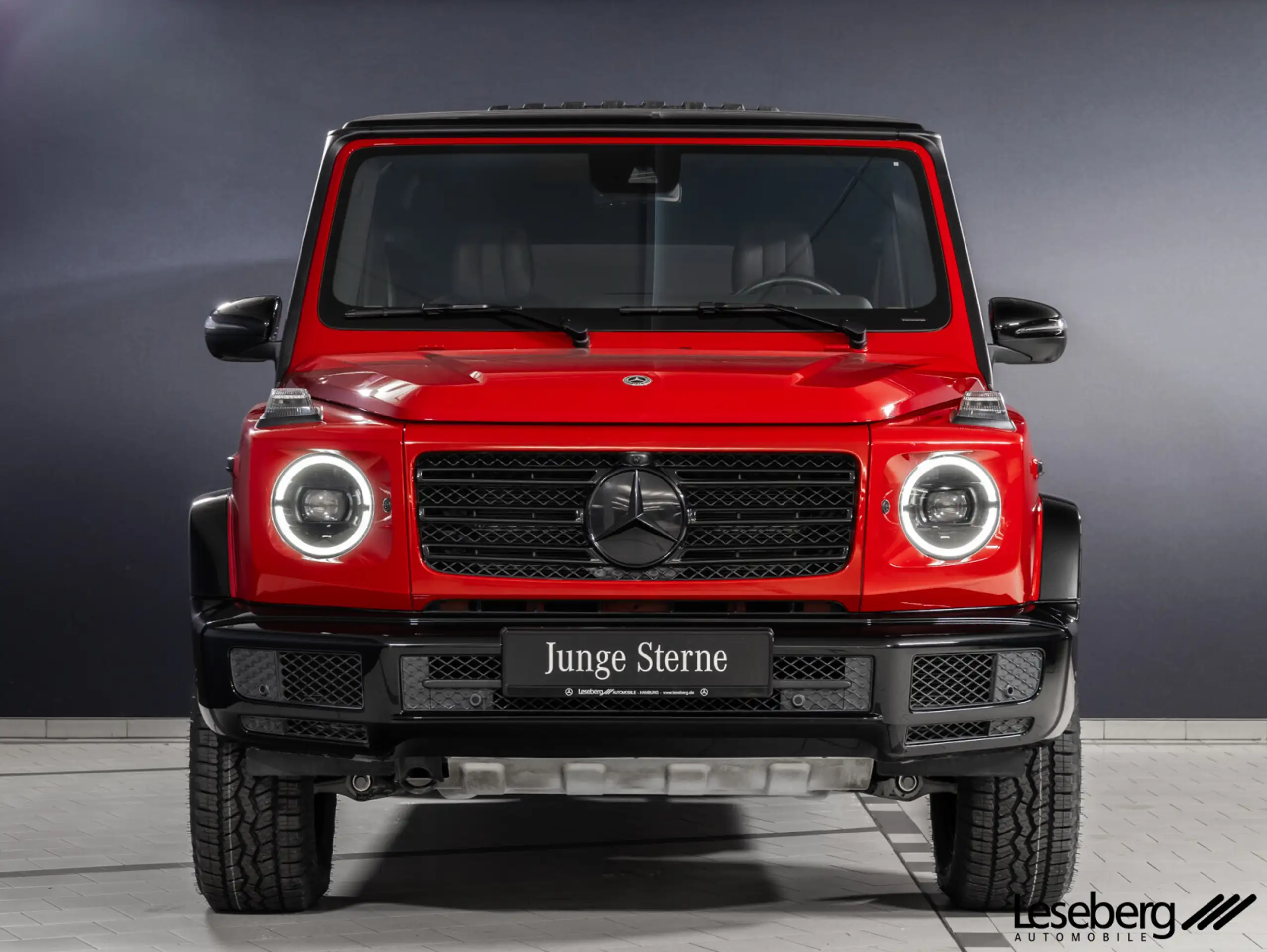 Mercedes-Benz - G 500