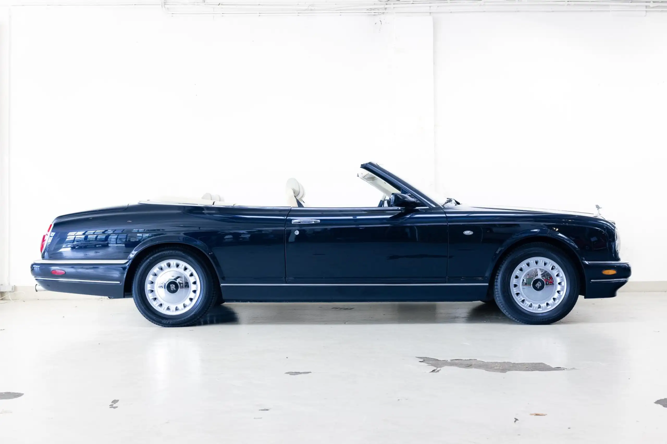 Rolls-Royce - Corniche