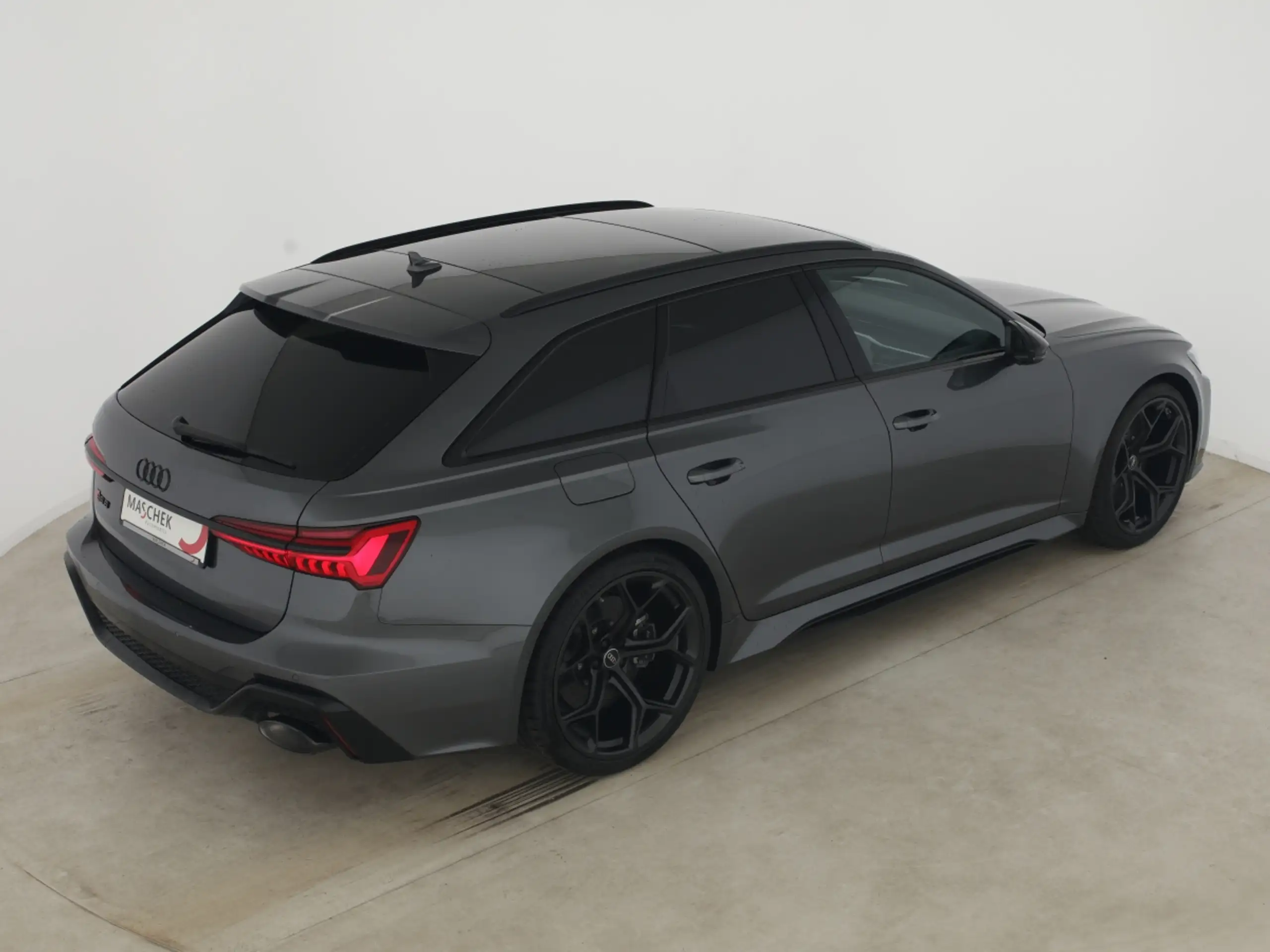 Audi - RS6