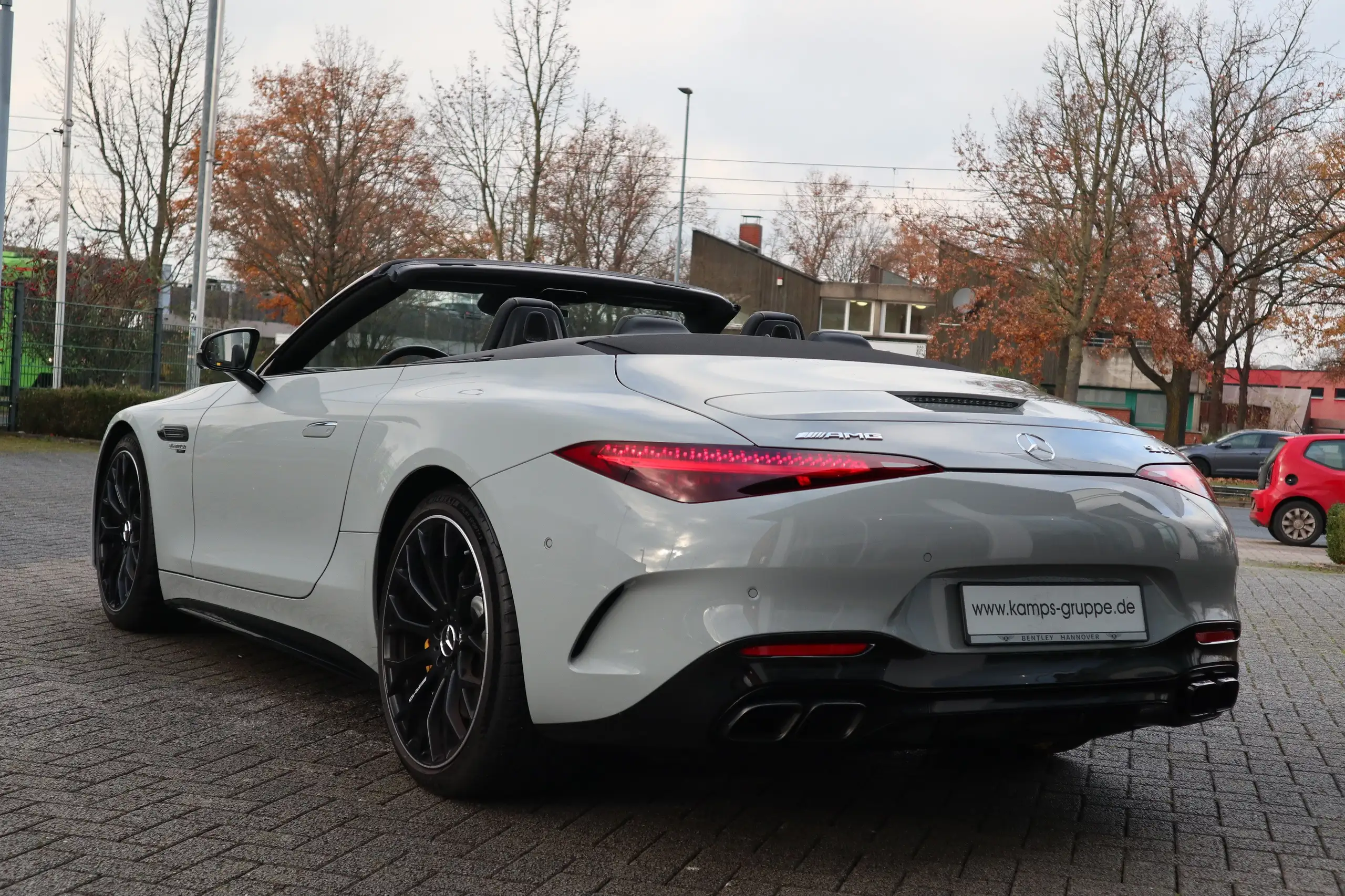 Mercedes-Benz - SL 63 AMG