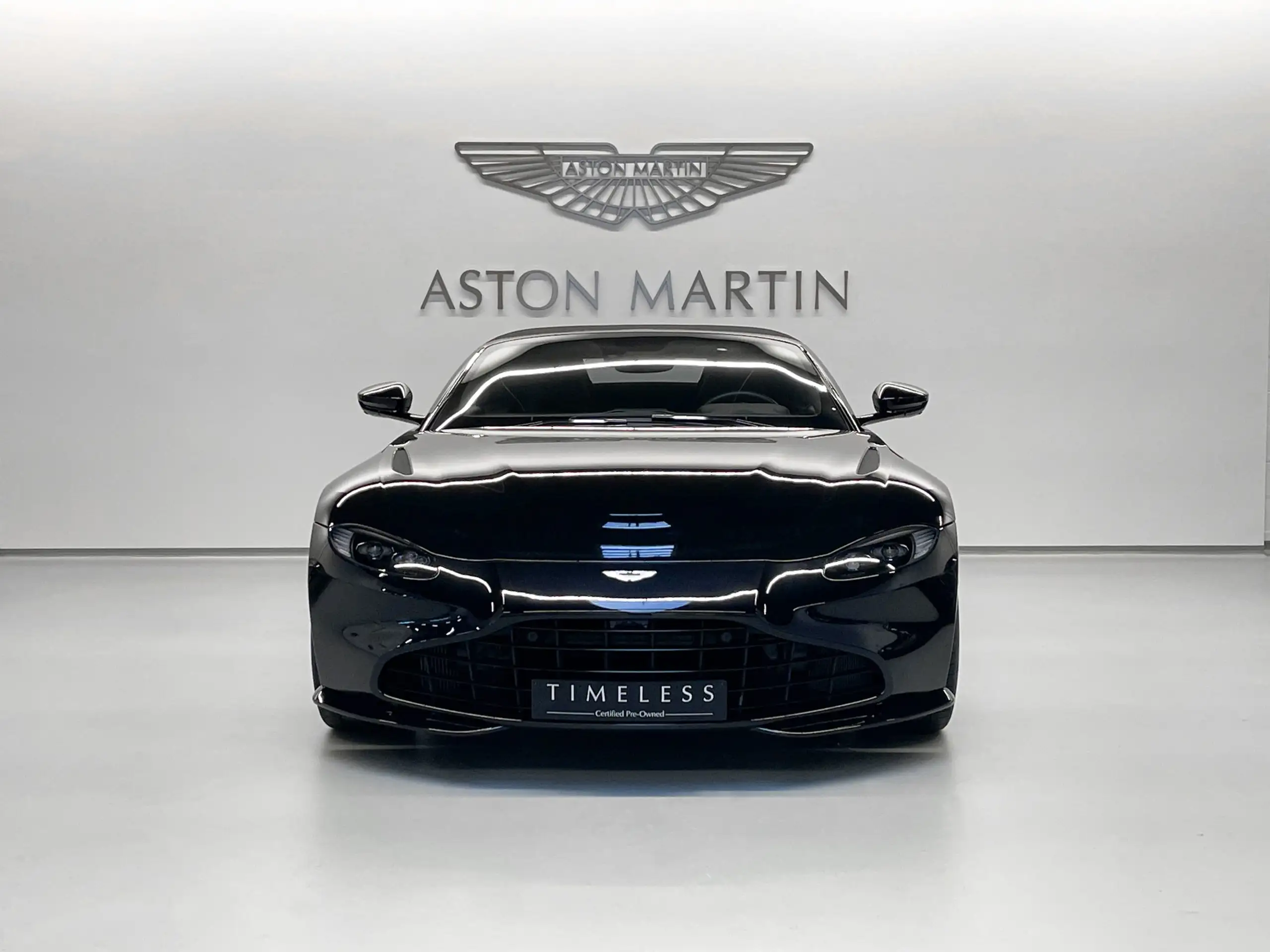 Aston Martin - Vantage