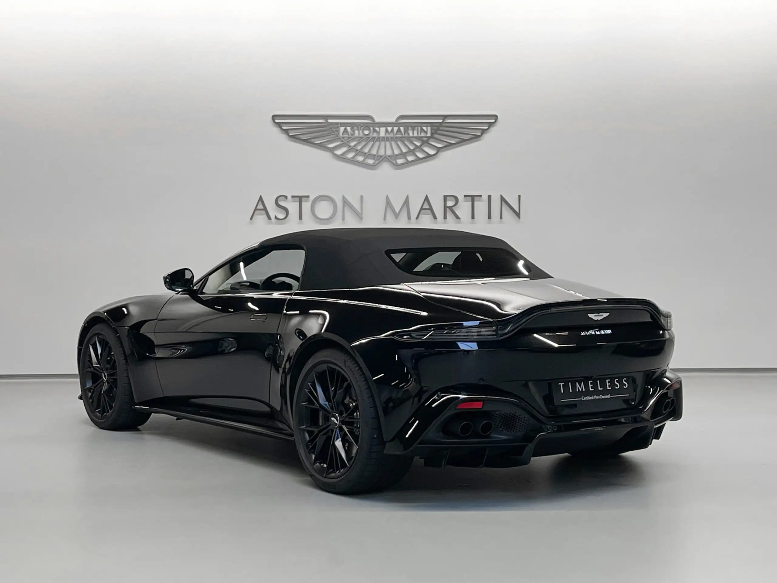 Aston Martin - Vantage