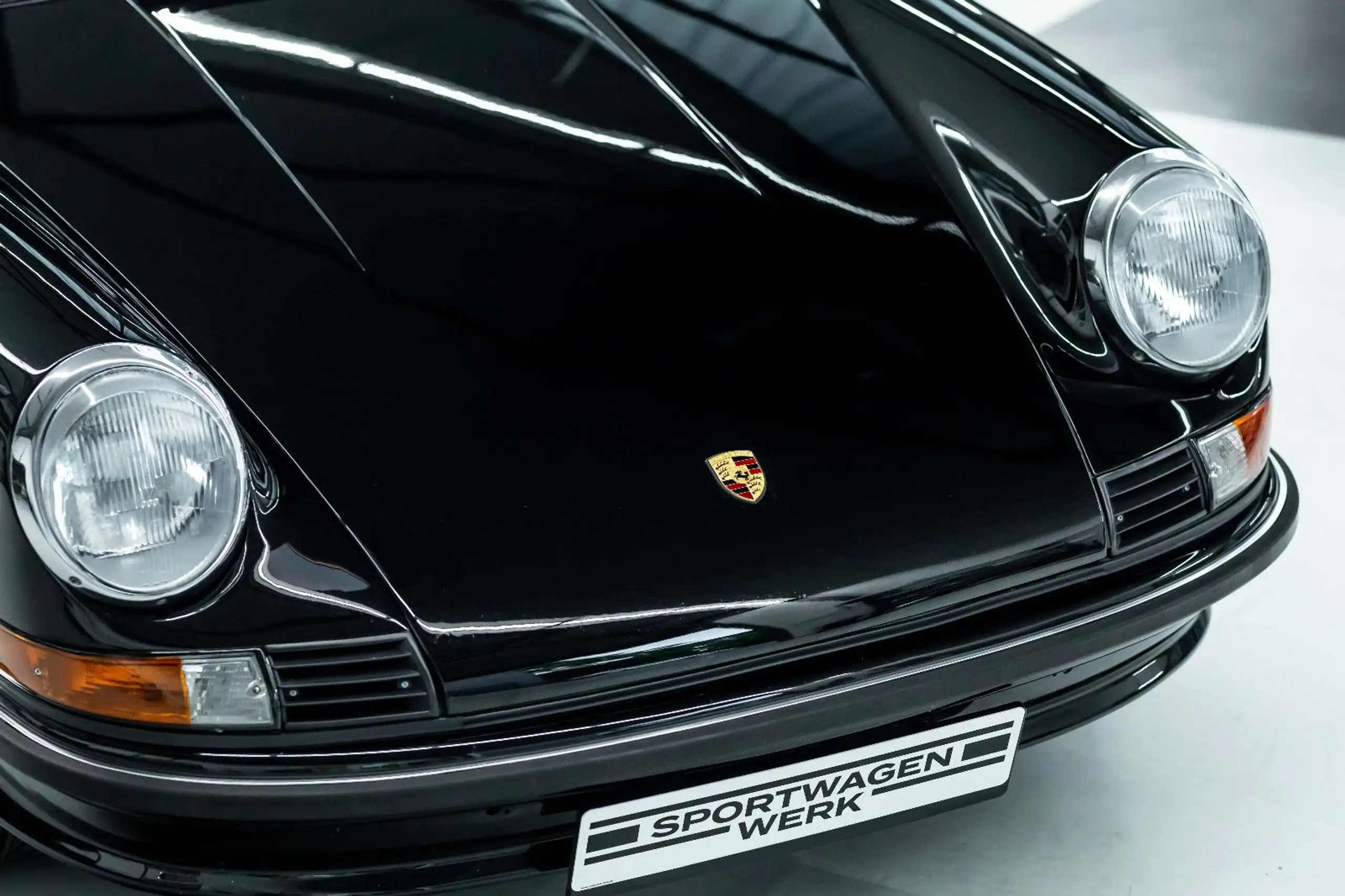 Porsche - 911