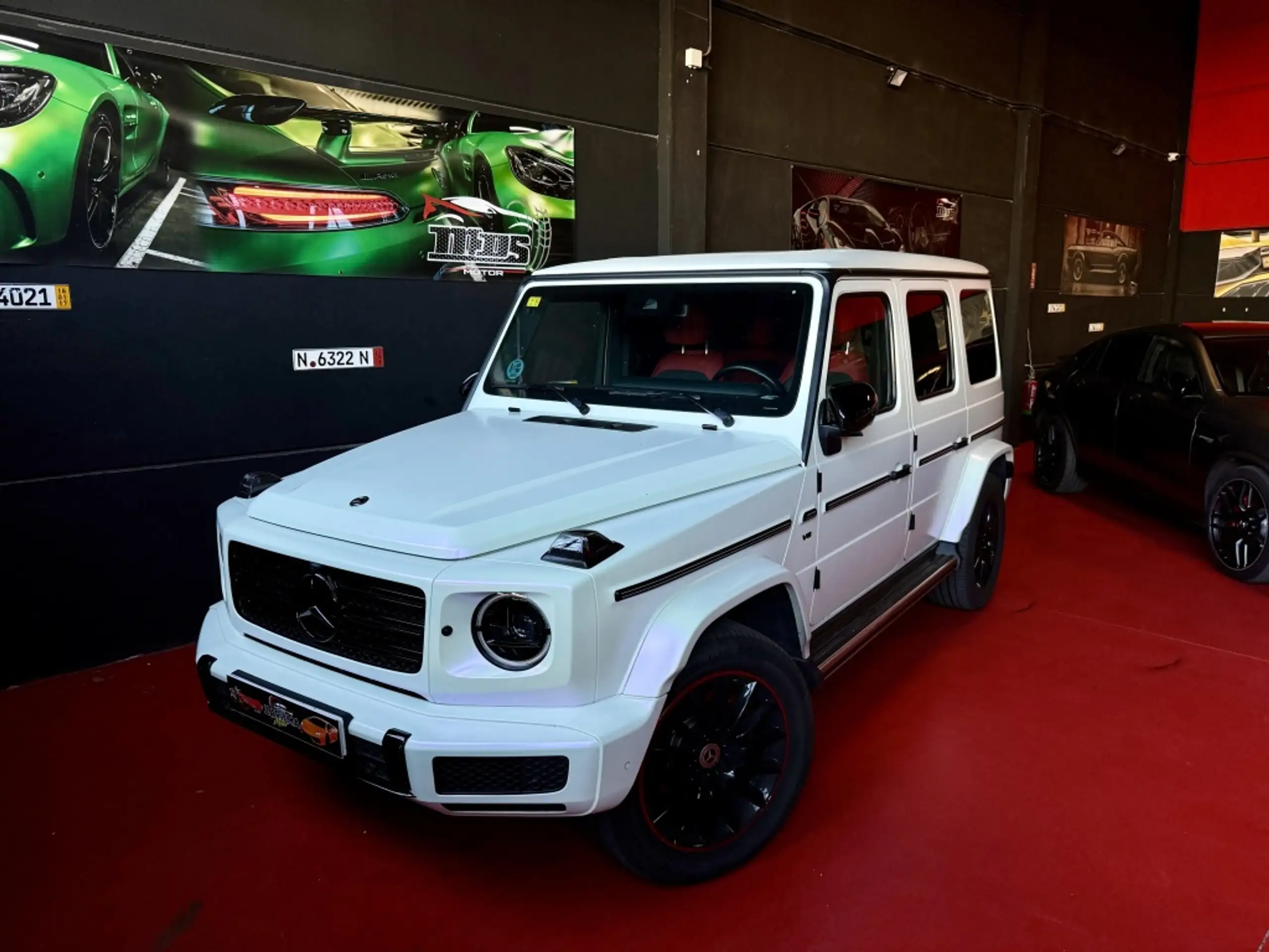 Mercedes-Benz - G 500