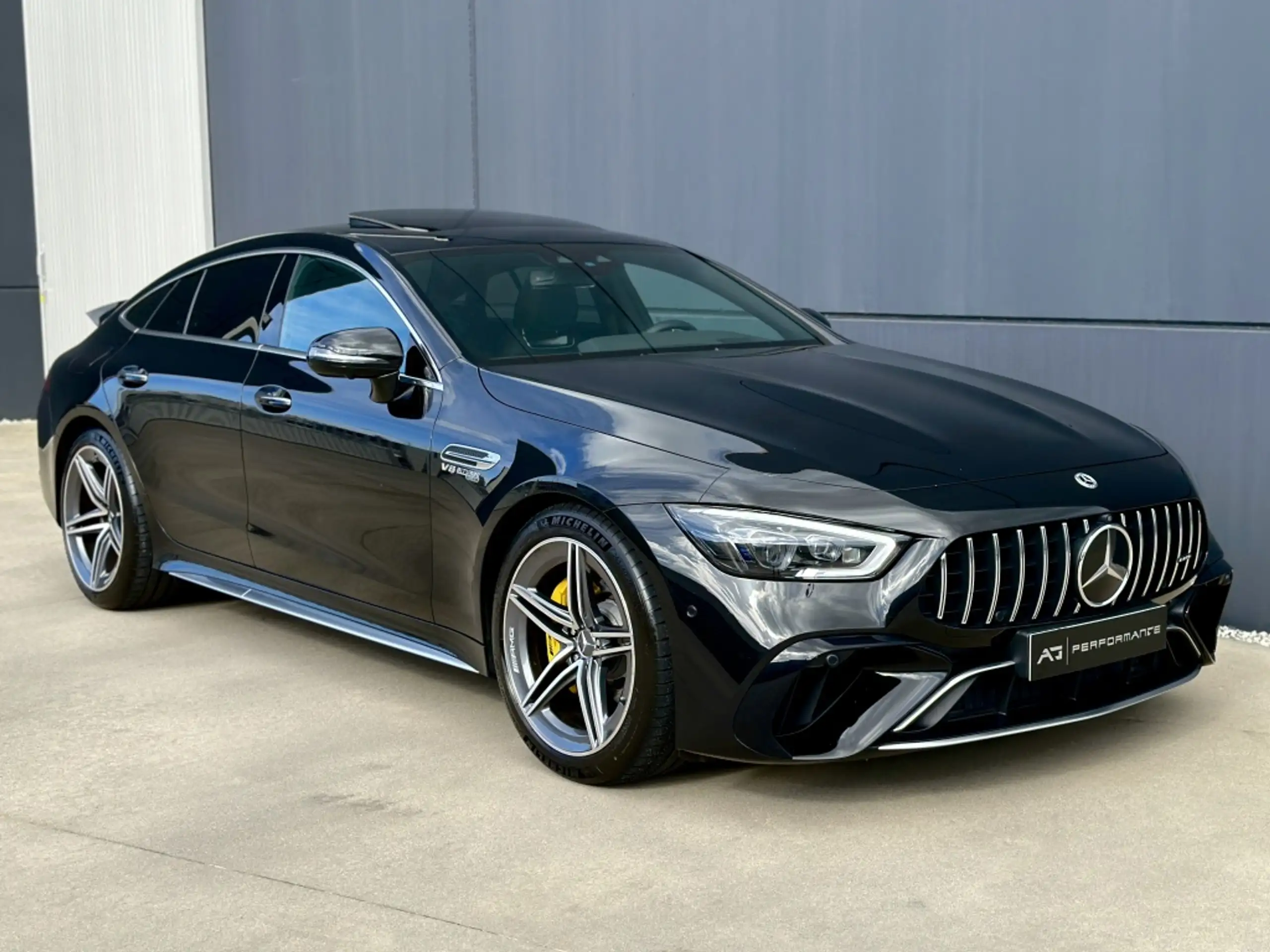 Mercedes-Benz - AMG GT