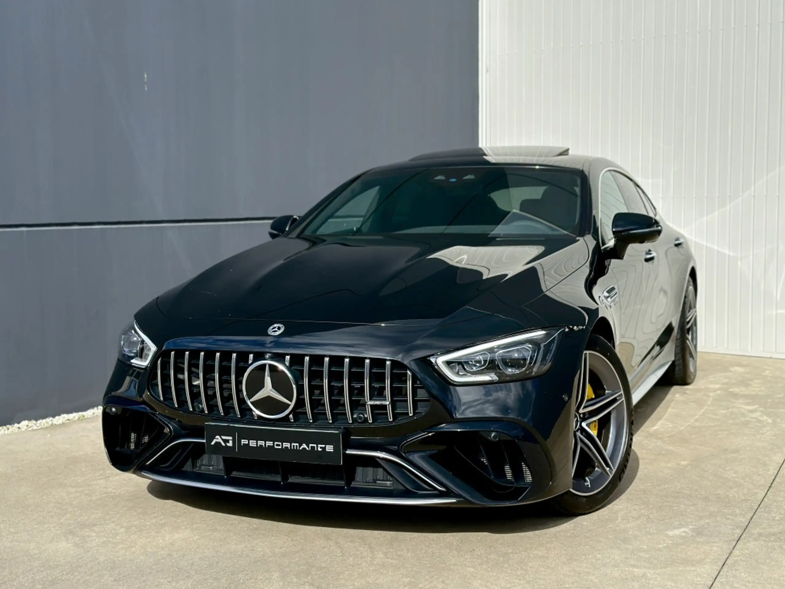 Mercedes-Benz - AMG GT