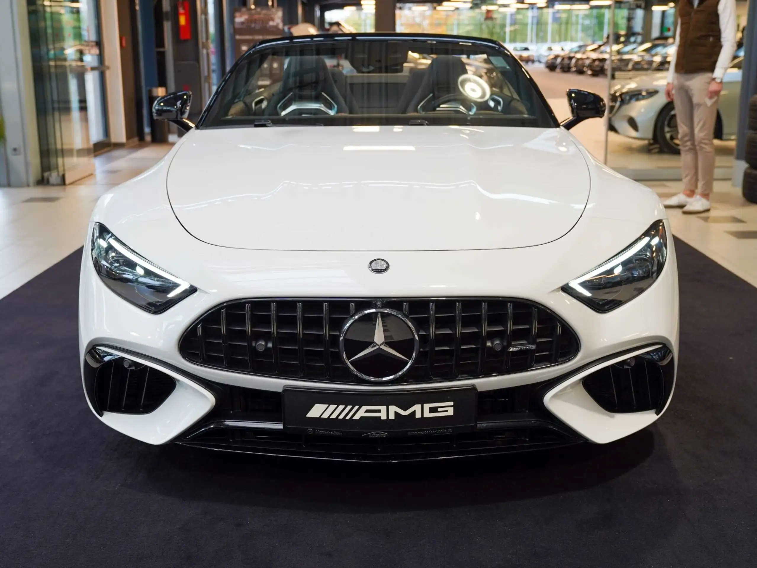 Mercedes-Benz - SL 63 AMG