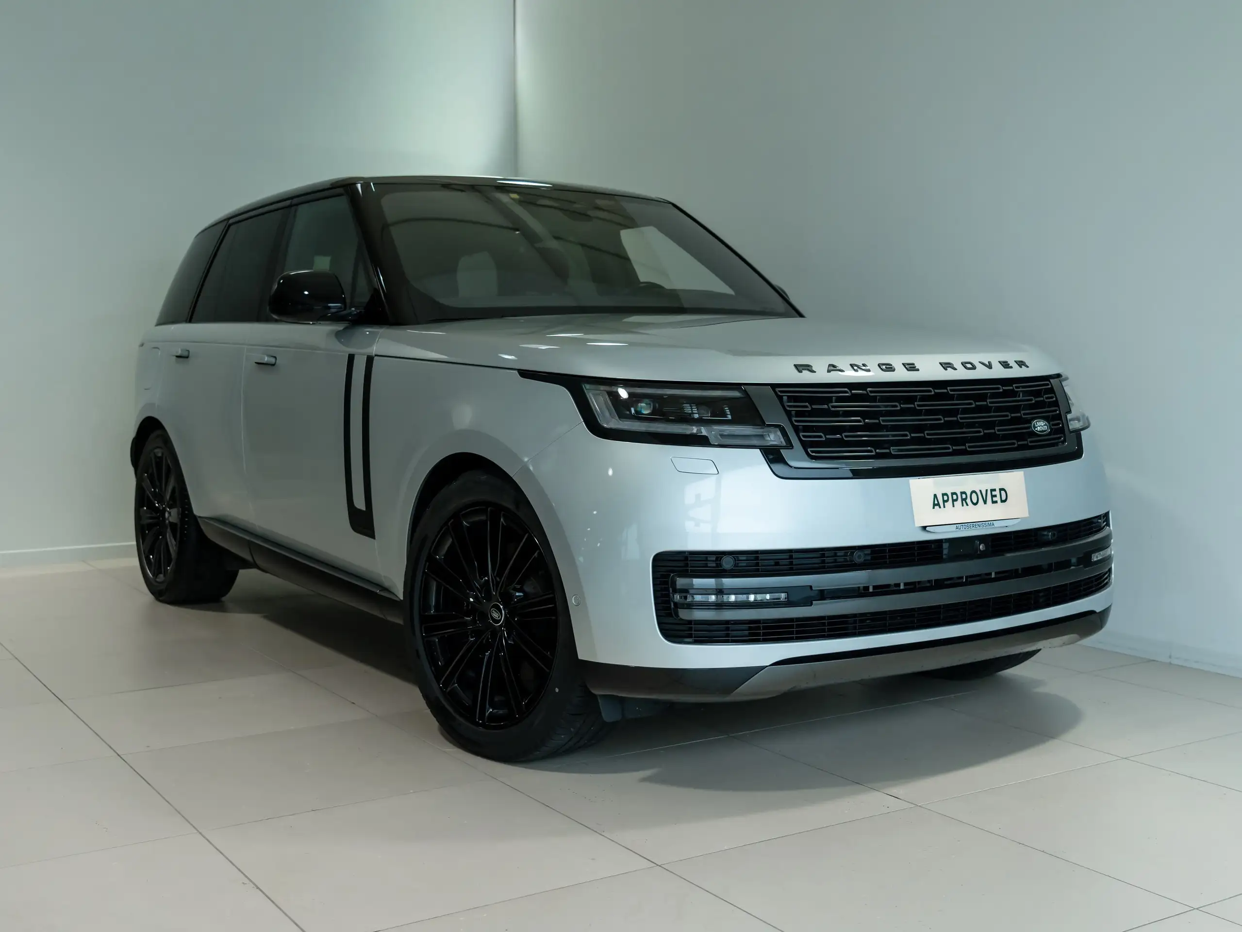 Land Rover - Range Rover