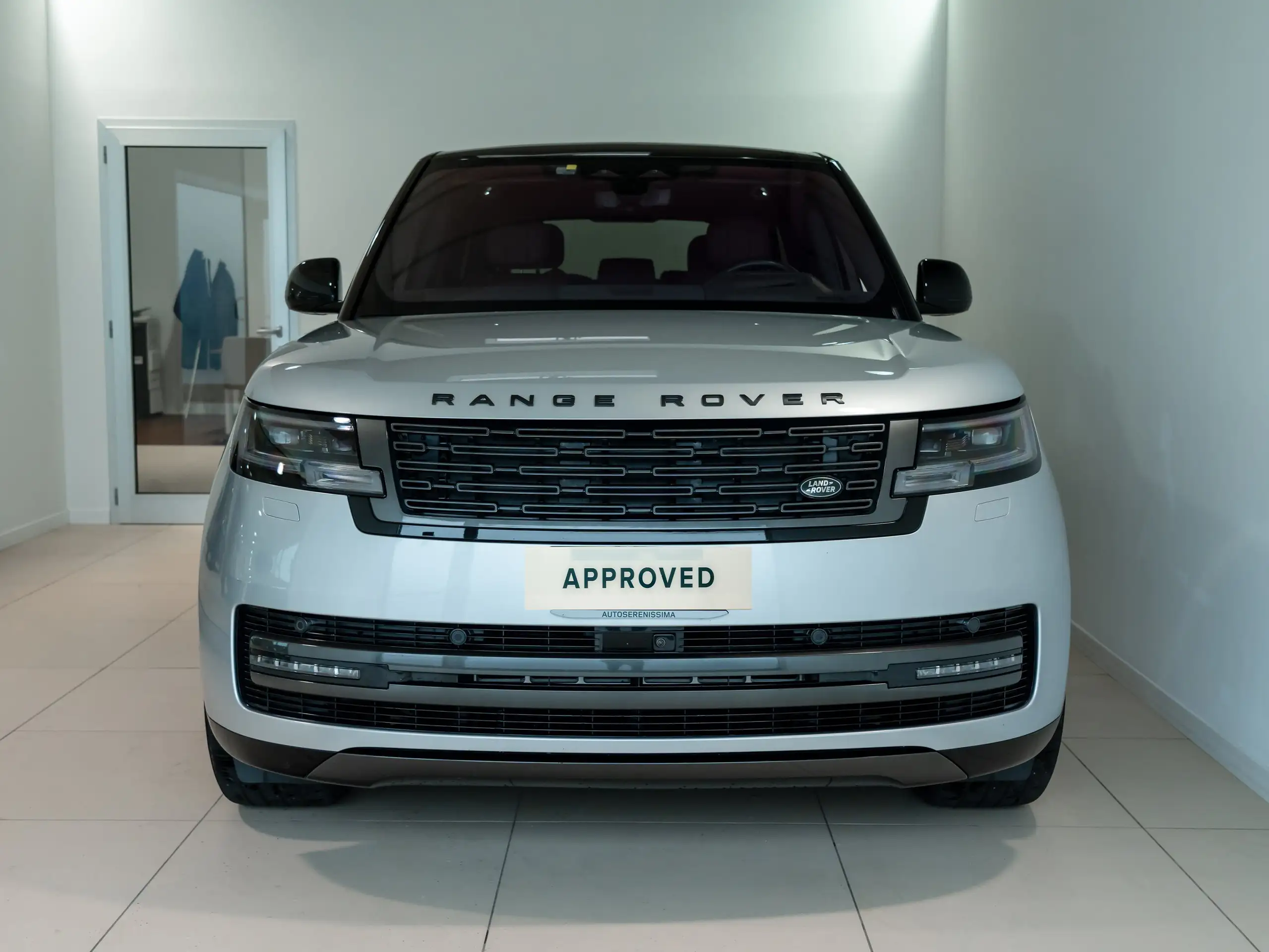 Land Rover - Range Rover