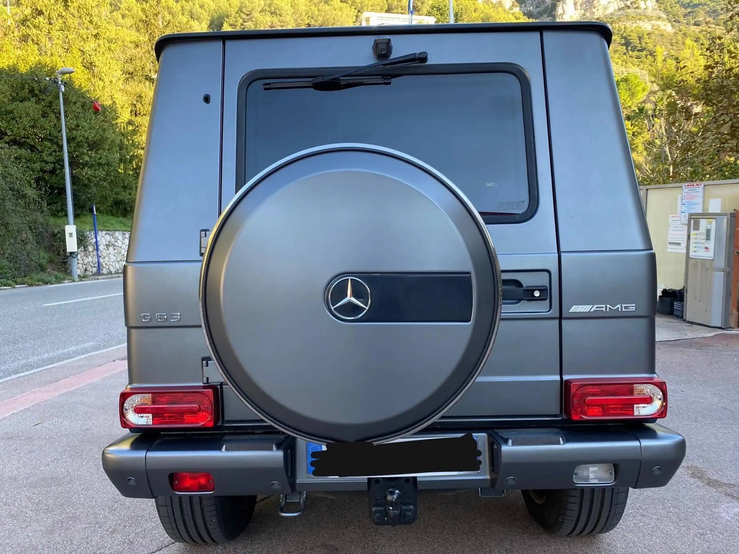 Mercedes-Benz - G 500