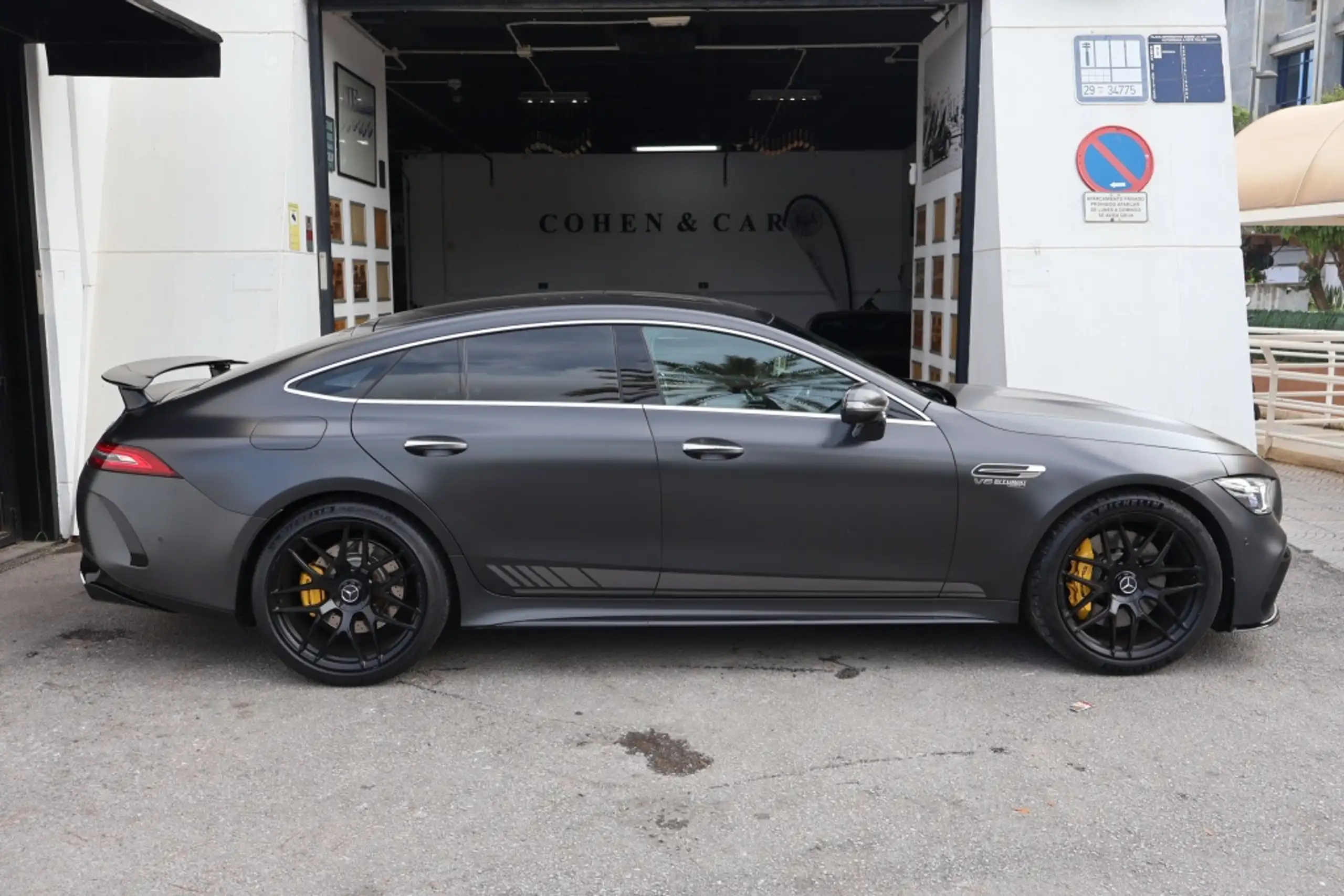 Mercedes-Benz - AMG GT