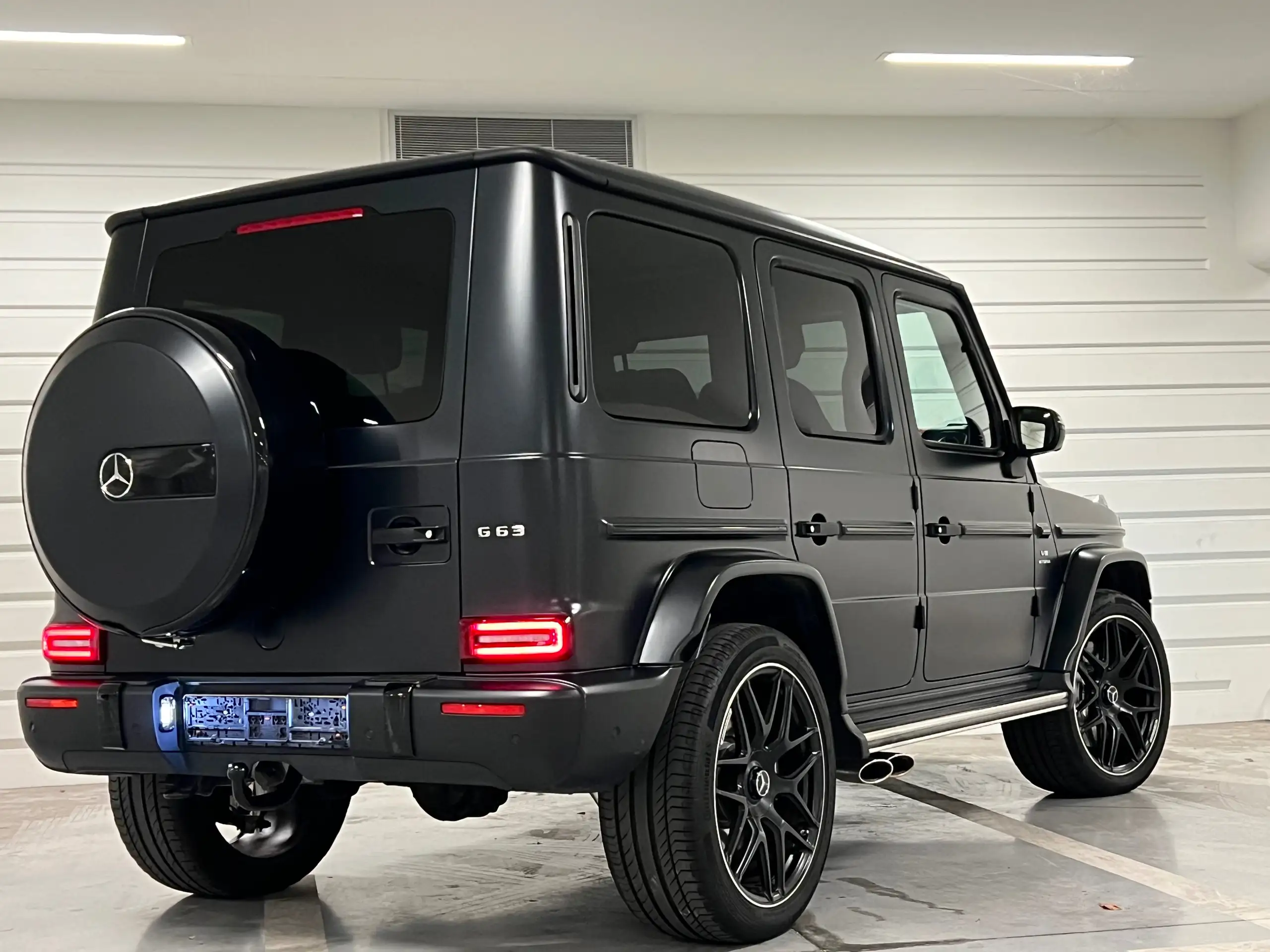 Mercedes-Benz - G 63 AMG