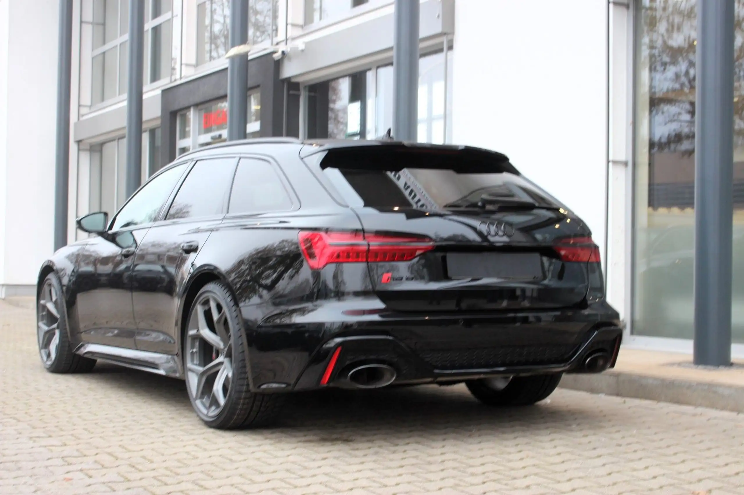 Audi - RS6