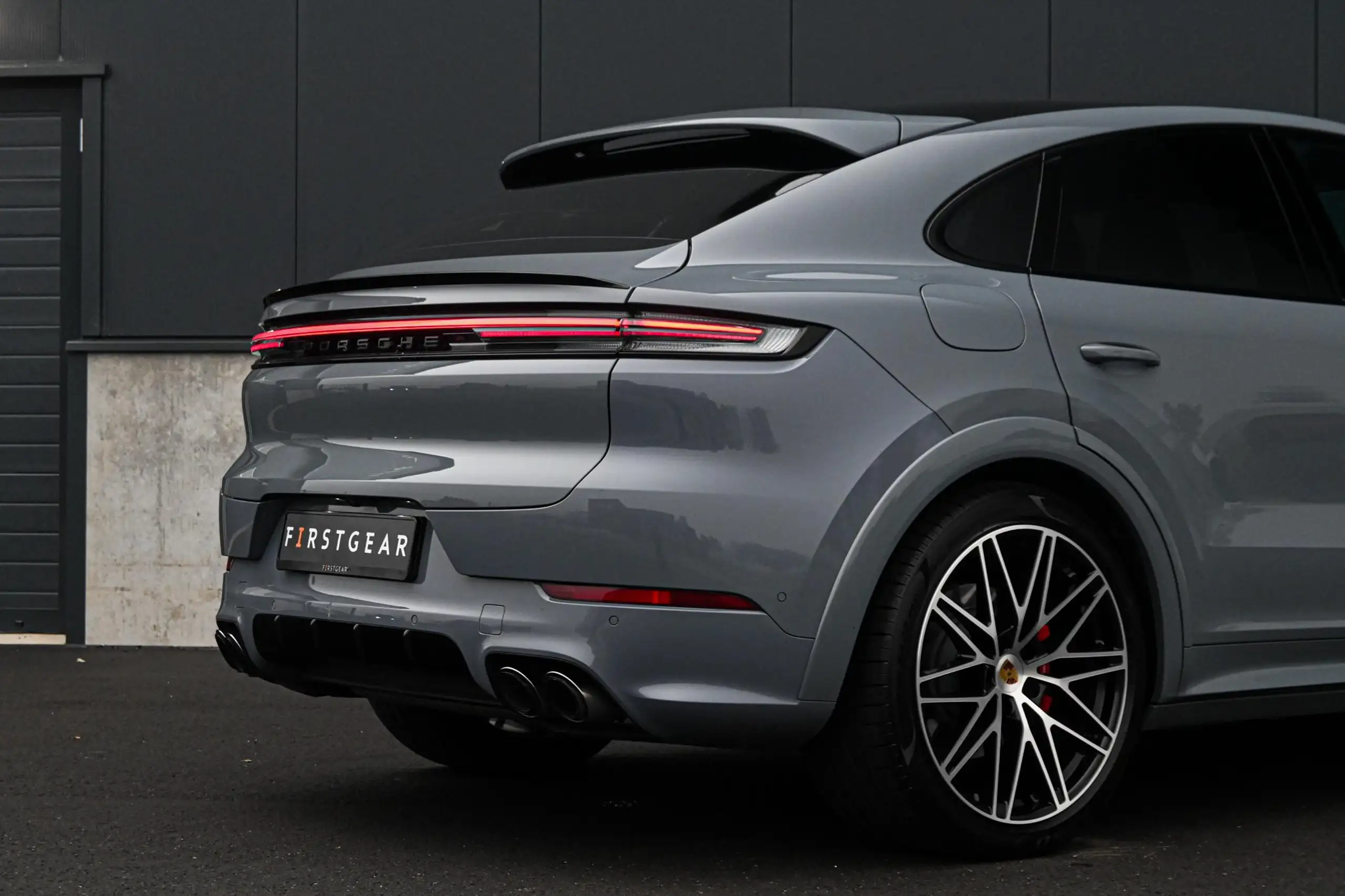 Porsche - Cayenne