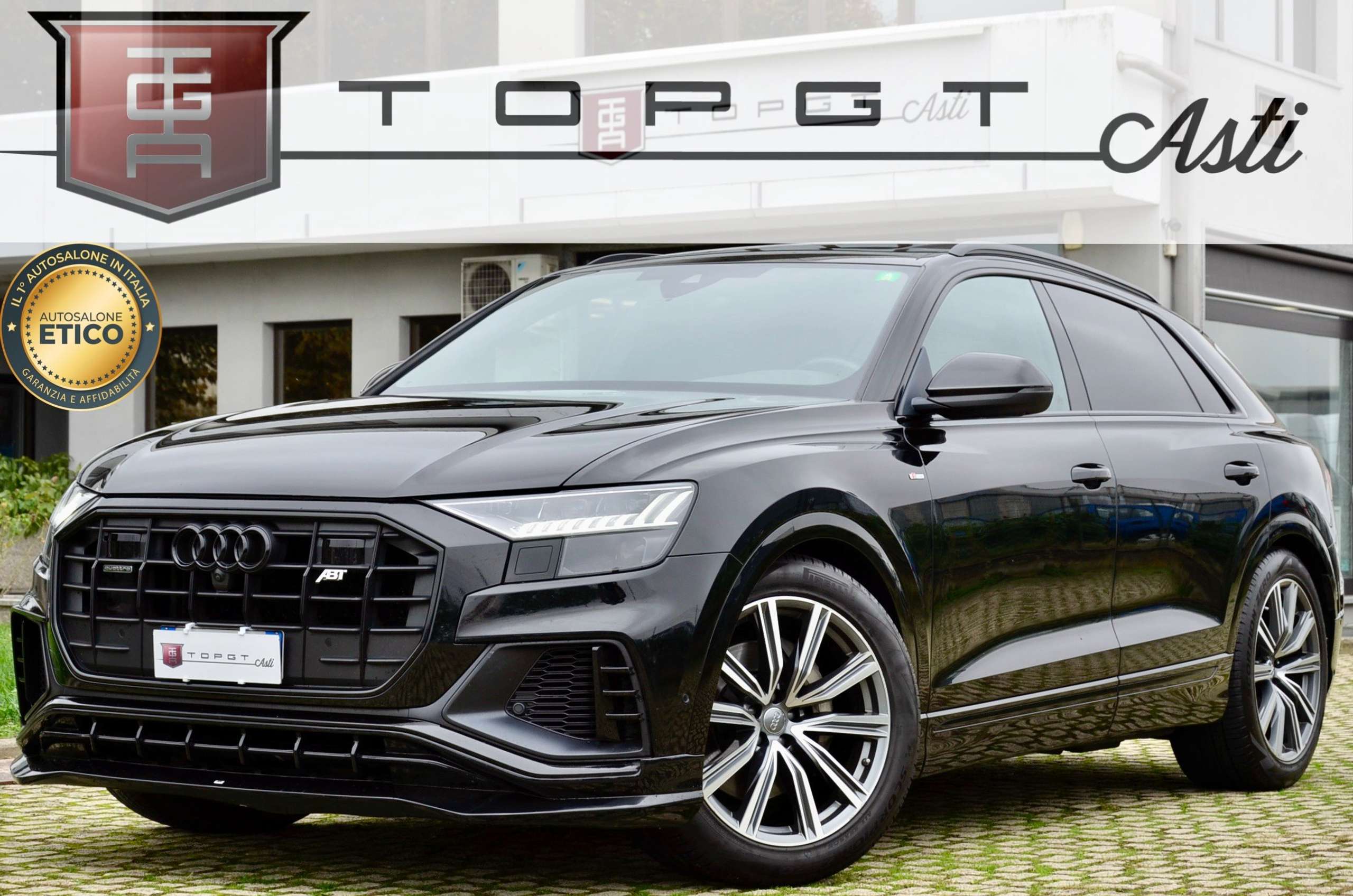 Audi - Q8