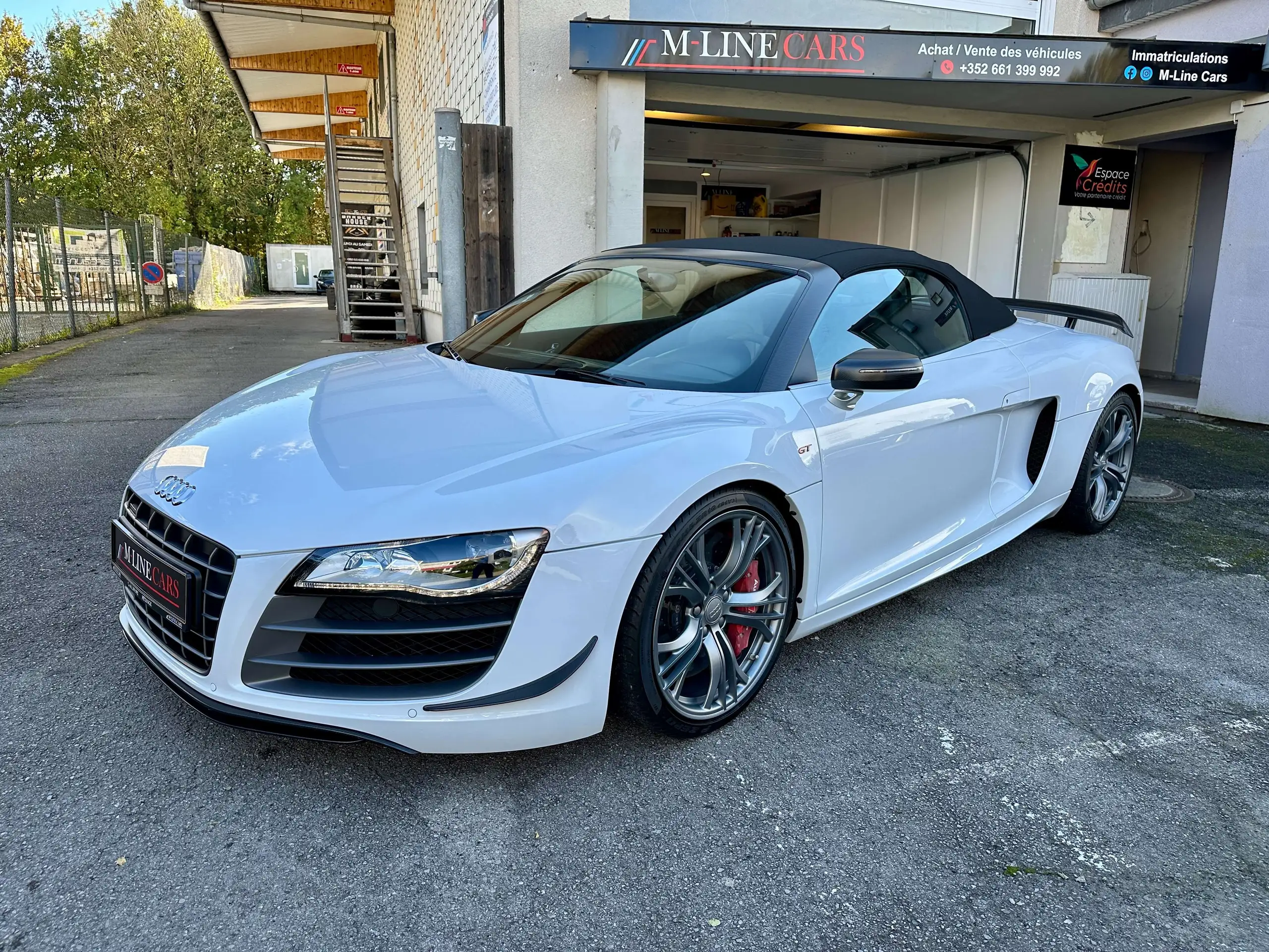 Audi - R8