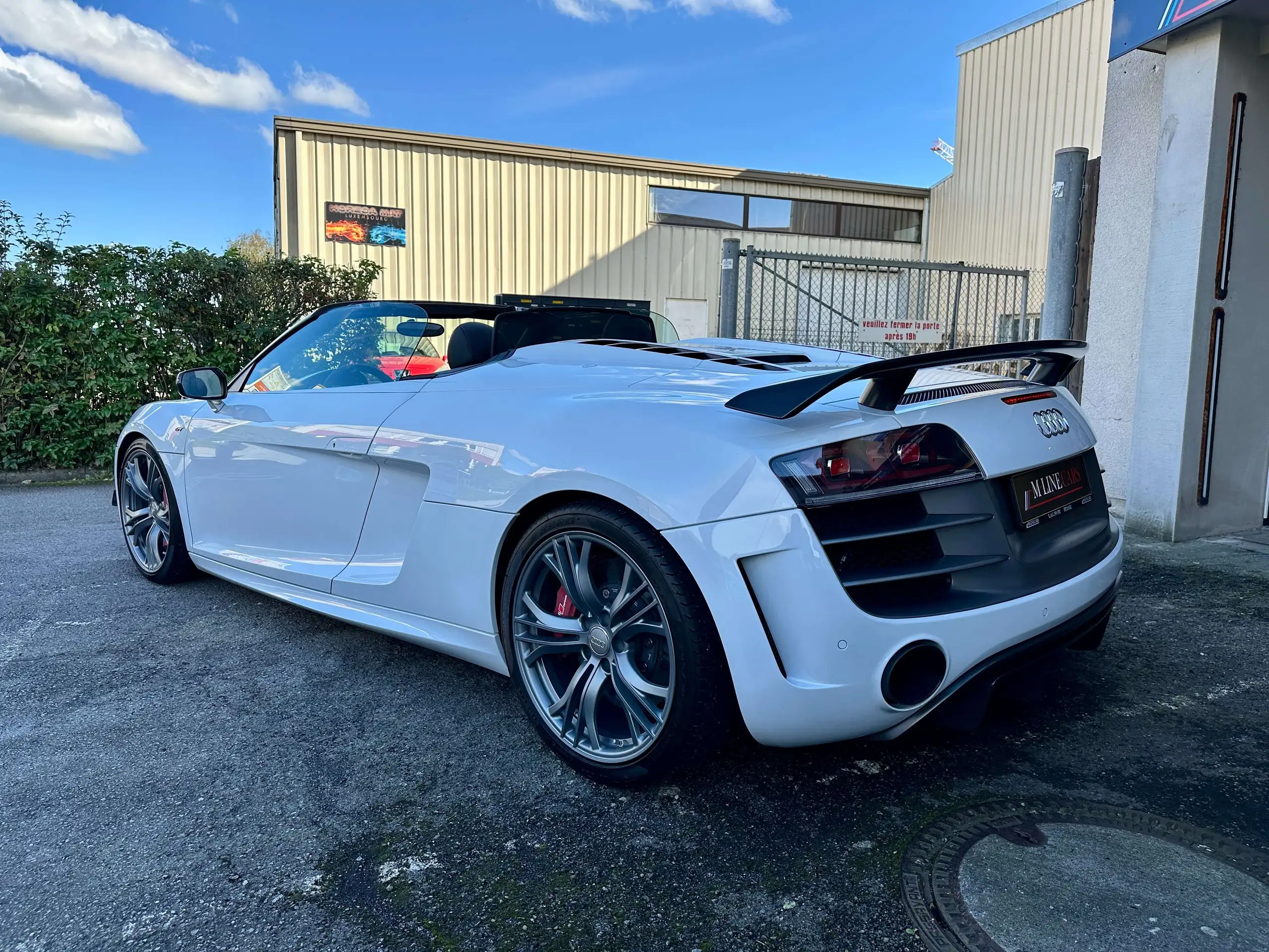 Audi - R8