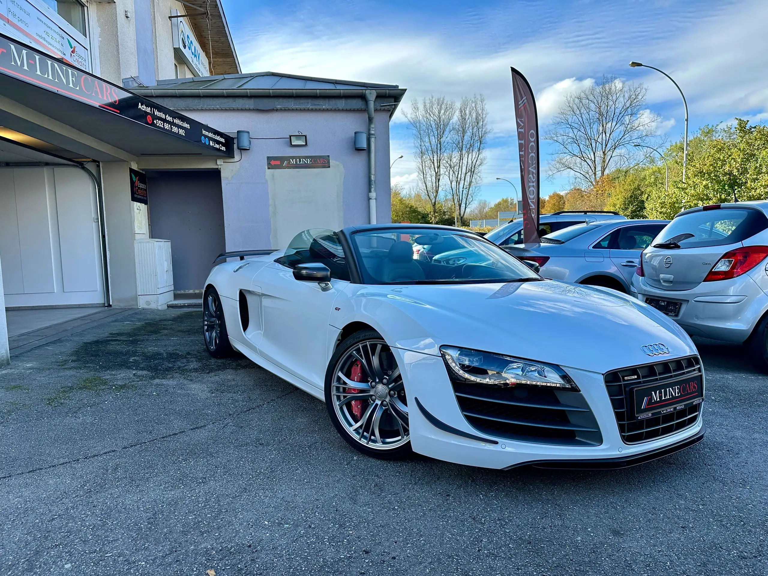 Audi - R8