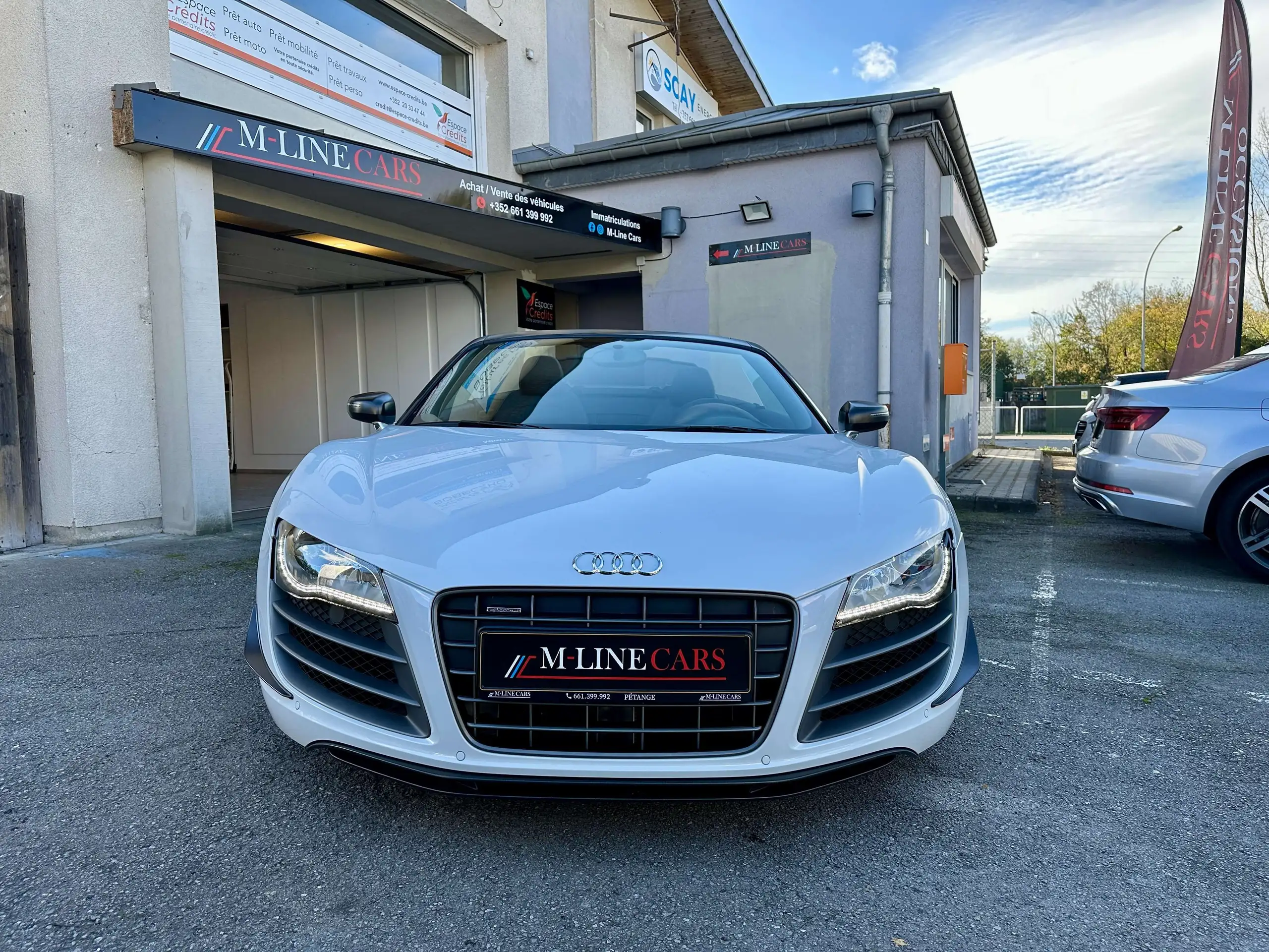 Audi - R8