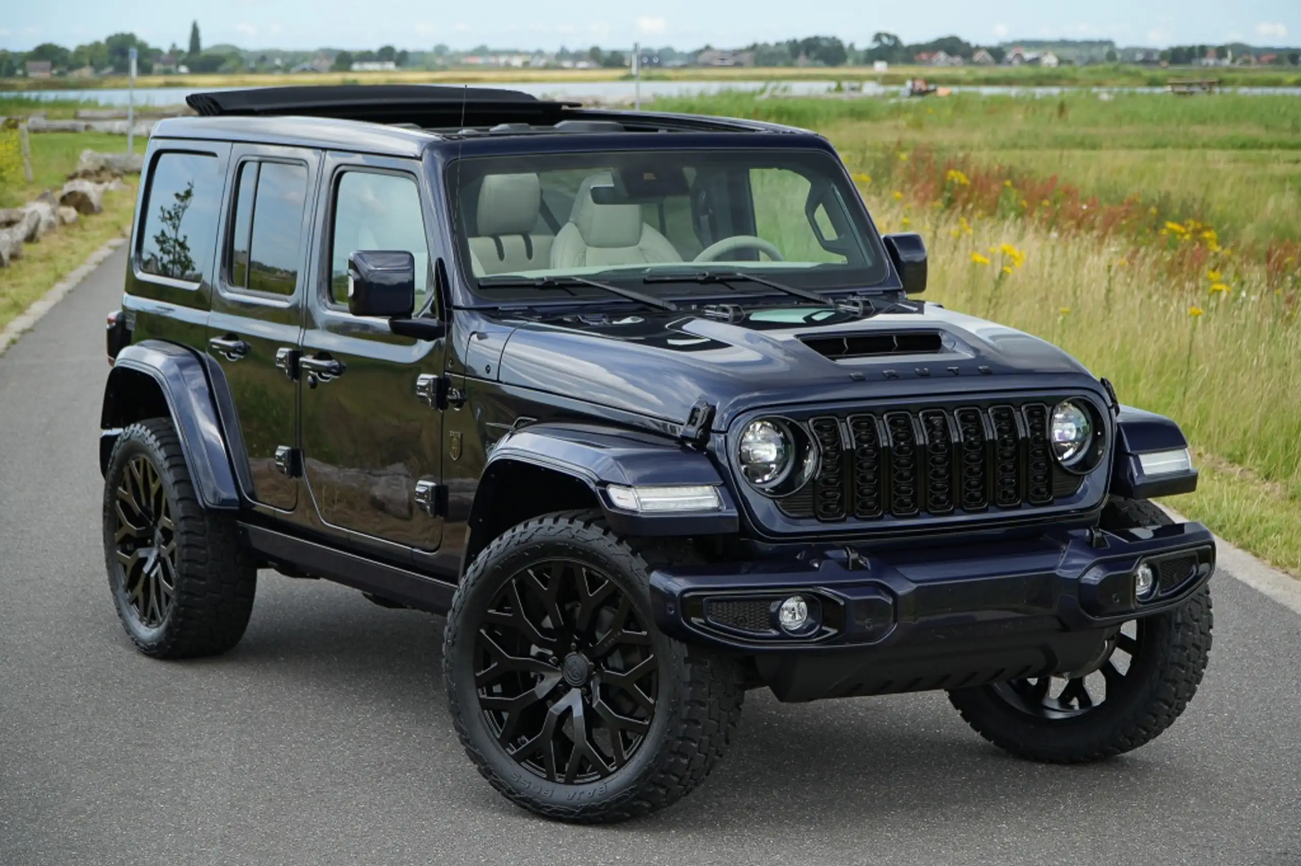 Jeep - Wrangler