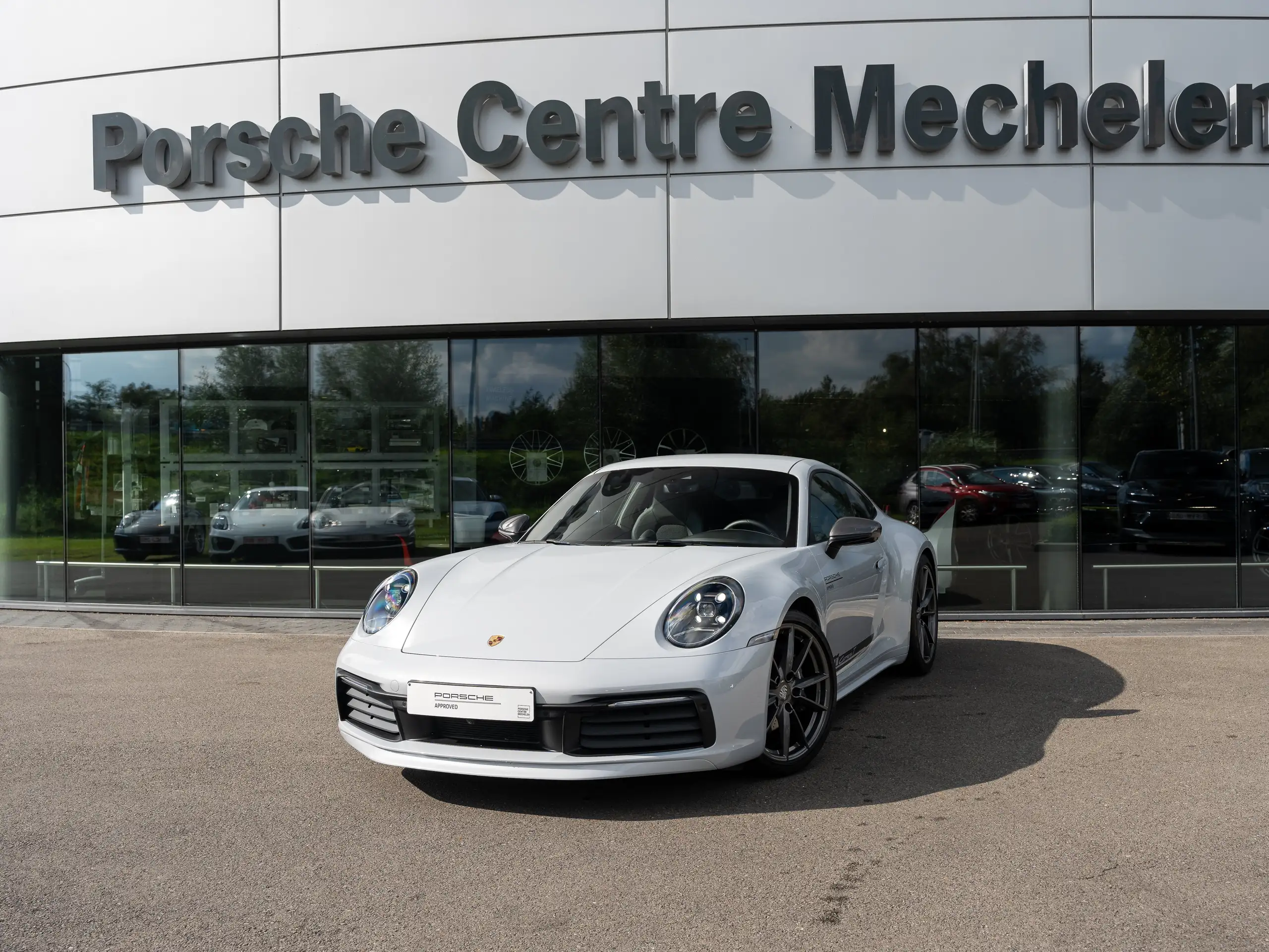 Porsche 992 2023