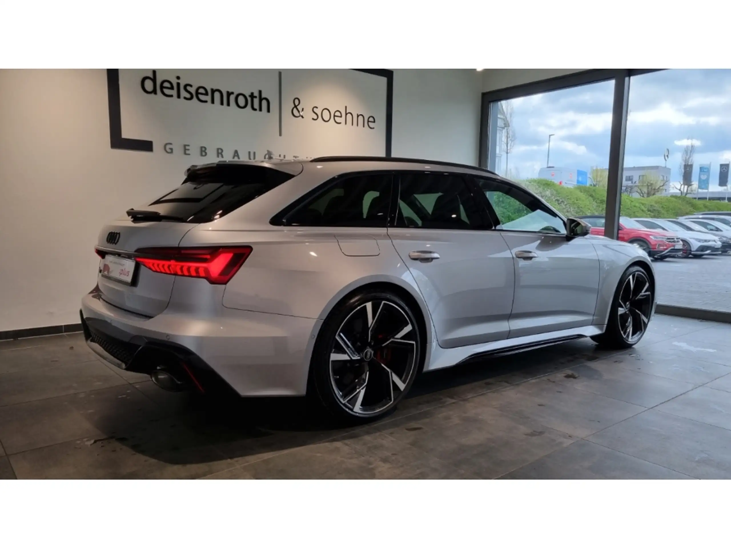 Audi - RS6