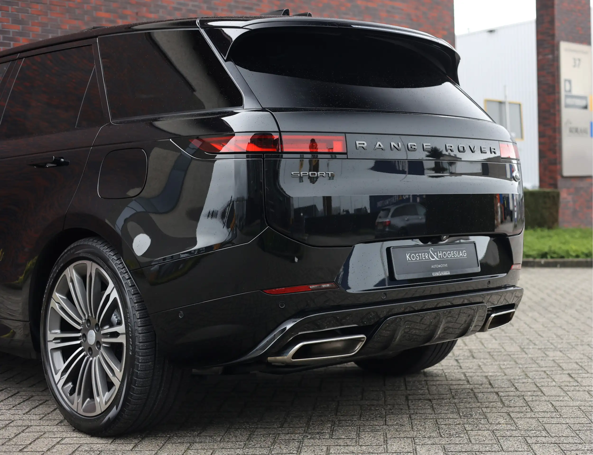 Land Rover - Range Rover Sport