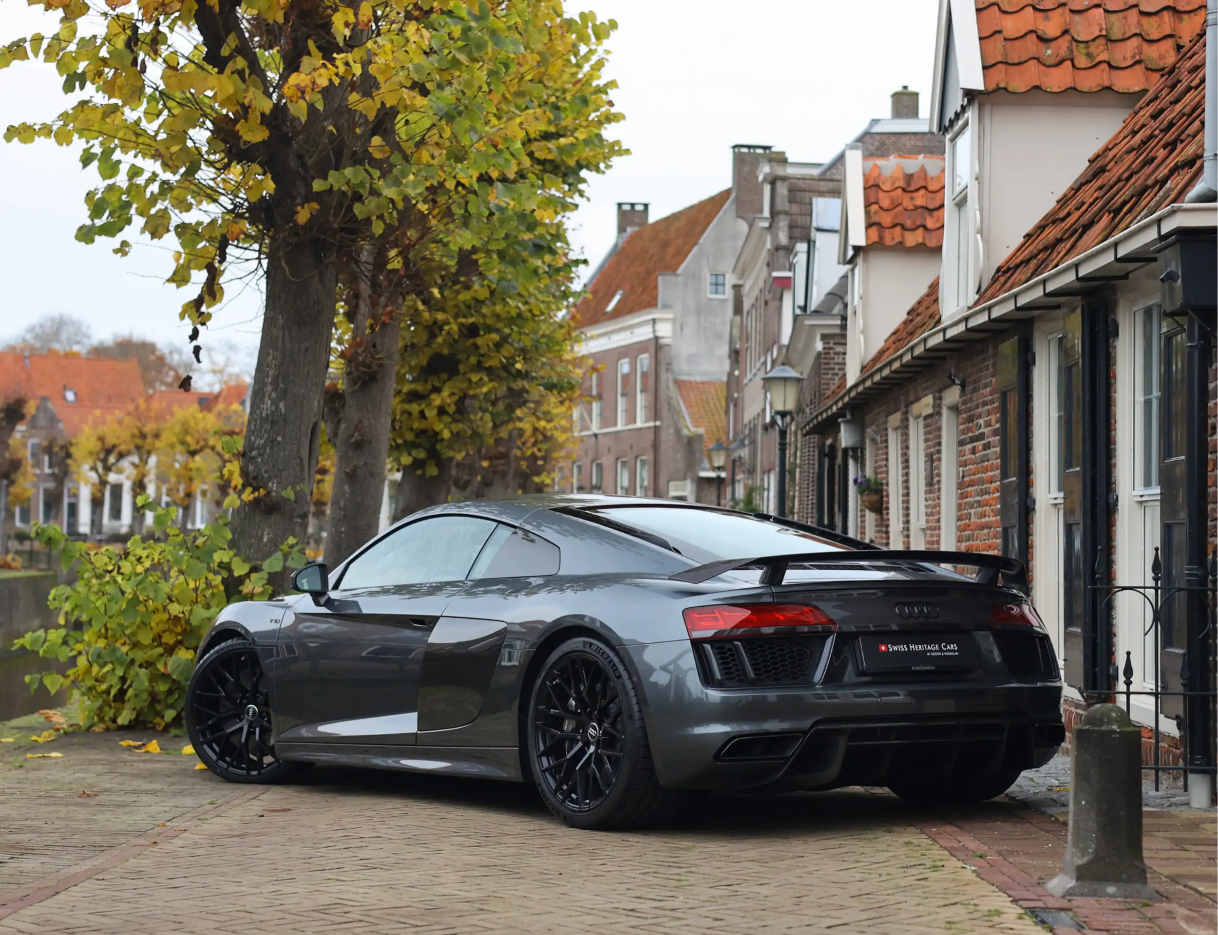 Audi - R8