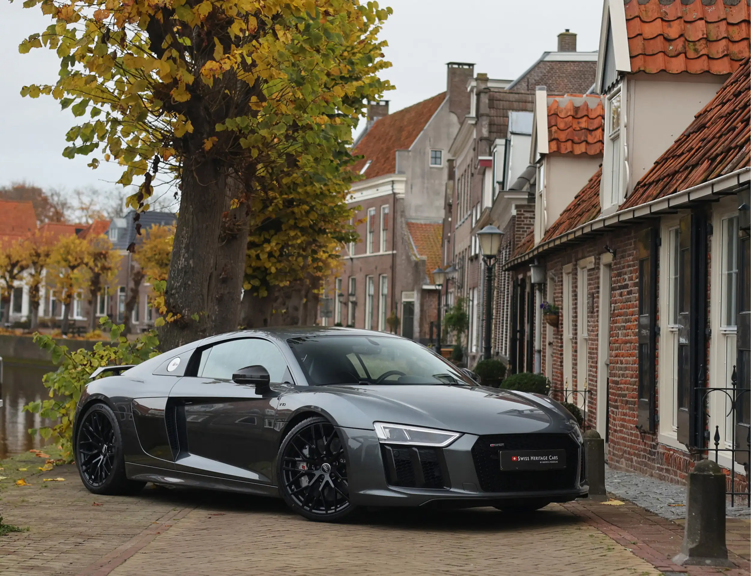 Audi - R8