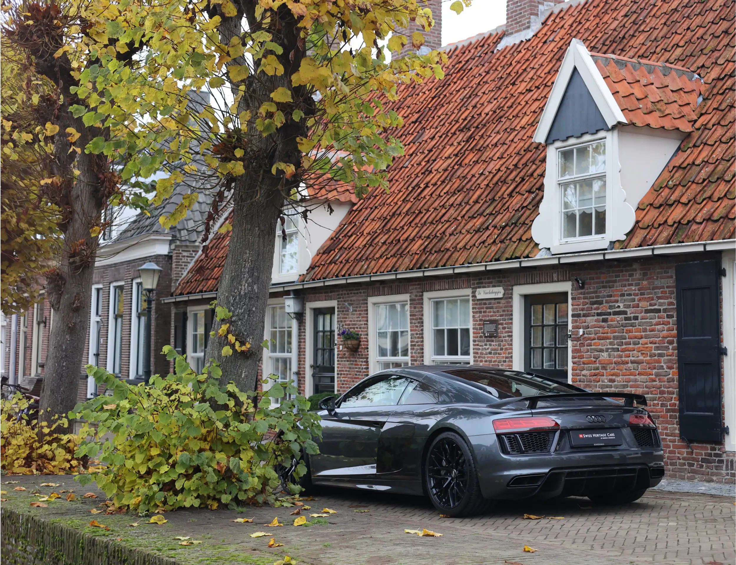 Audi - R8