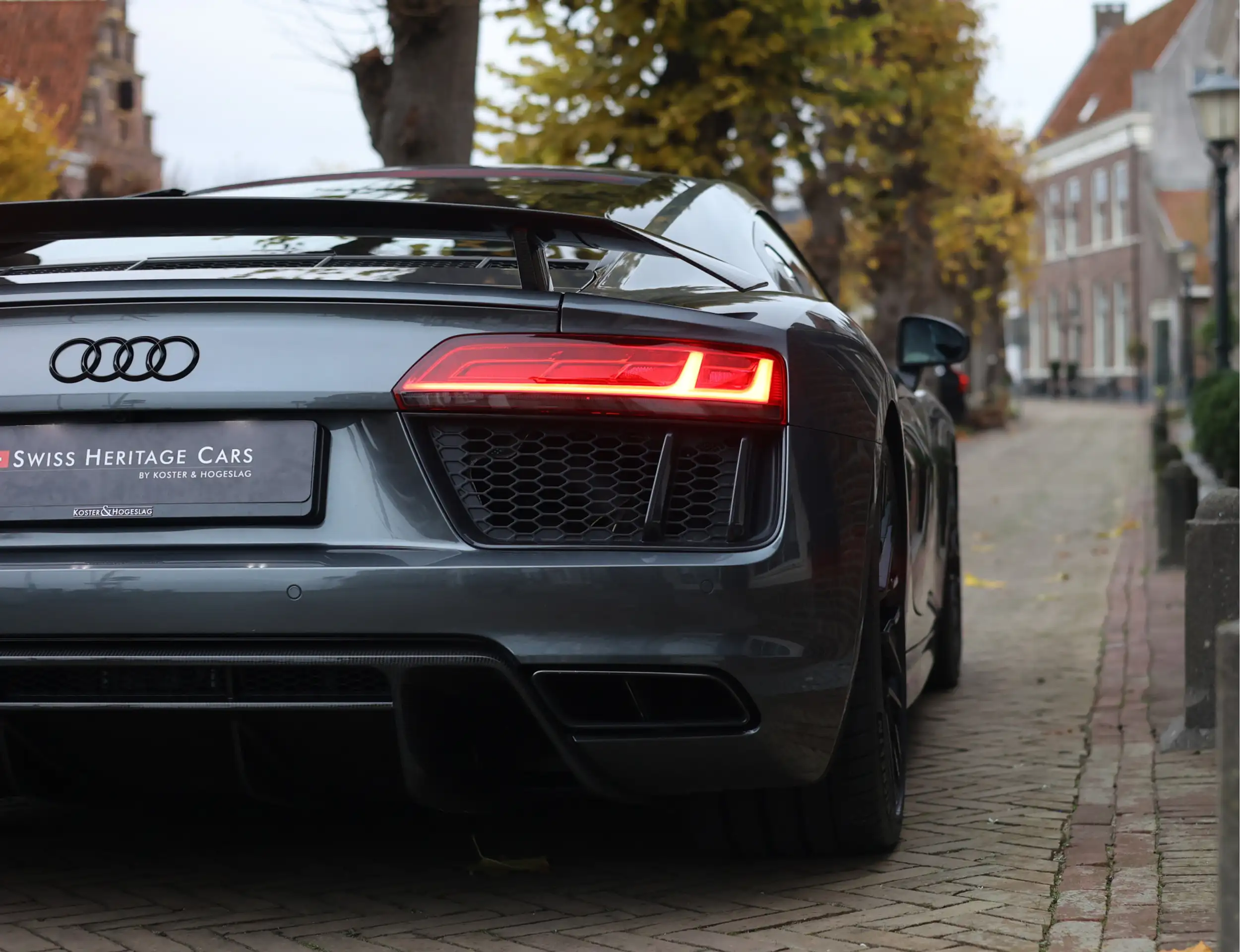 Audi - R8